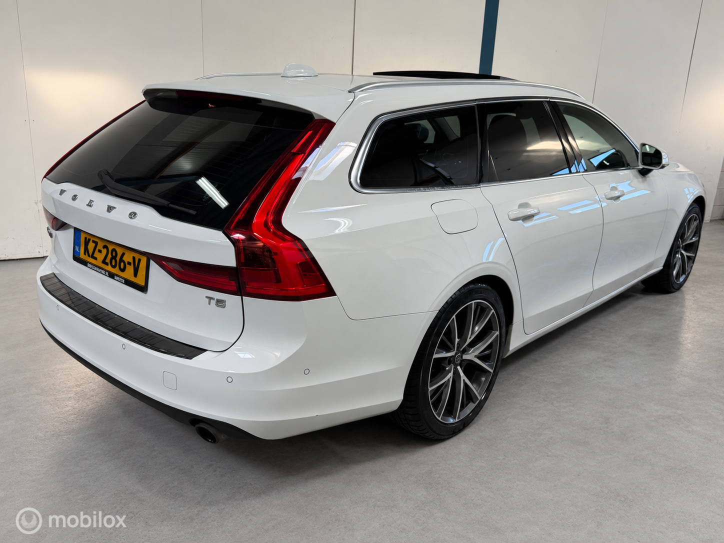 Foto van Volvo V90
