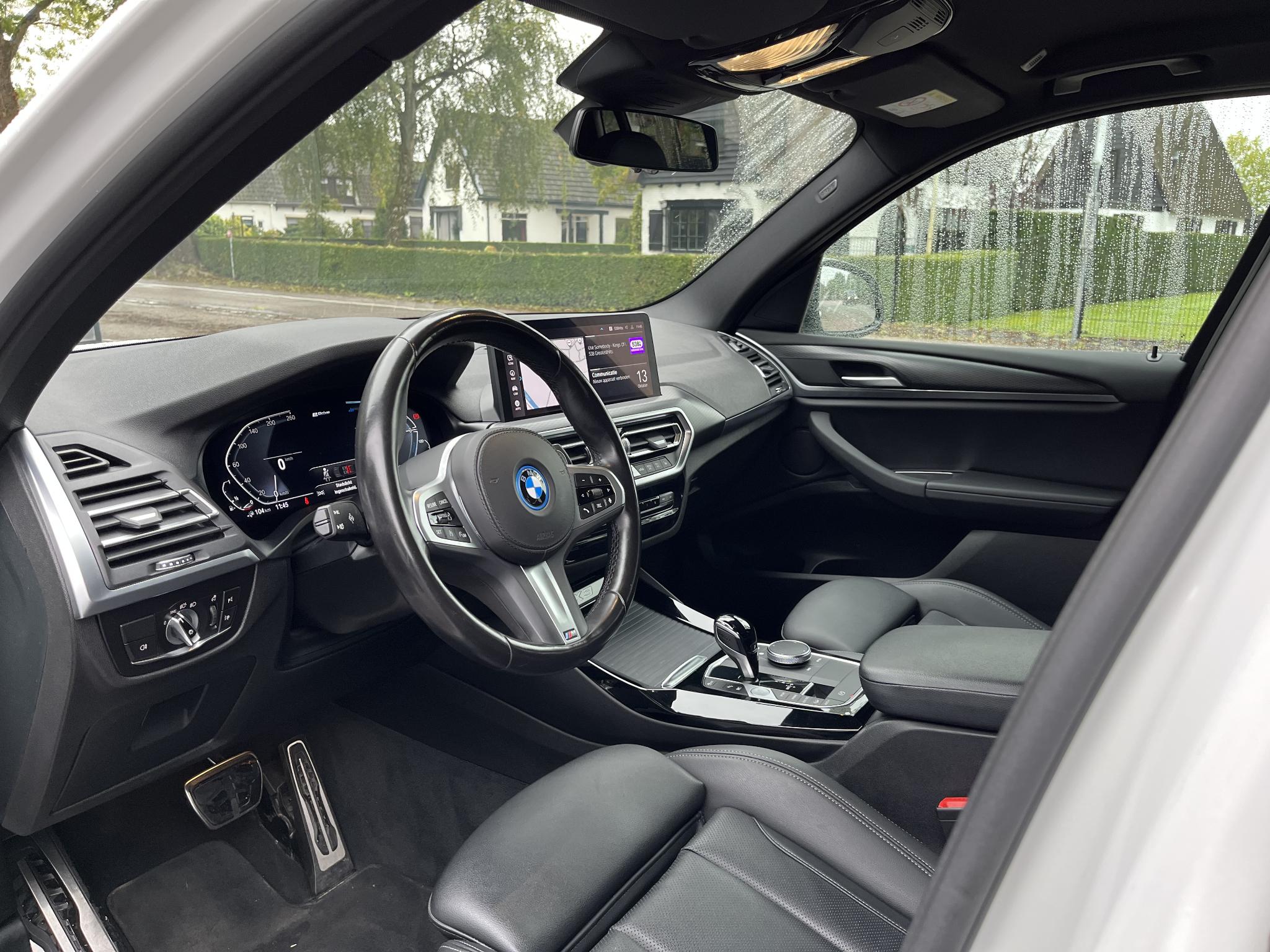 Foto van BMW X3 Xdrive30e