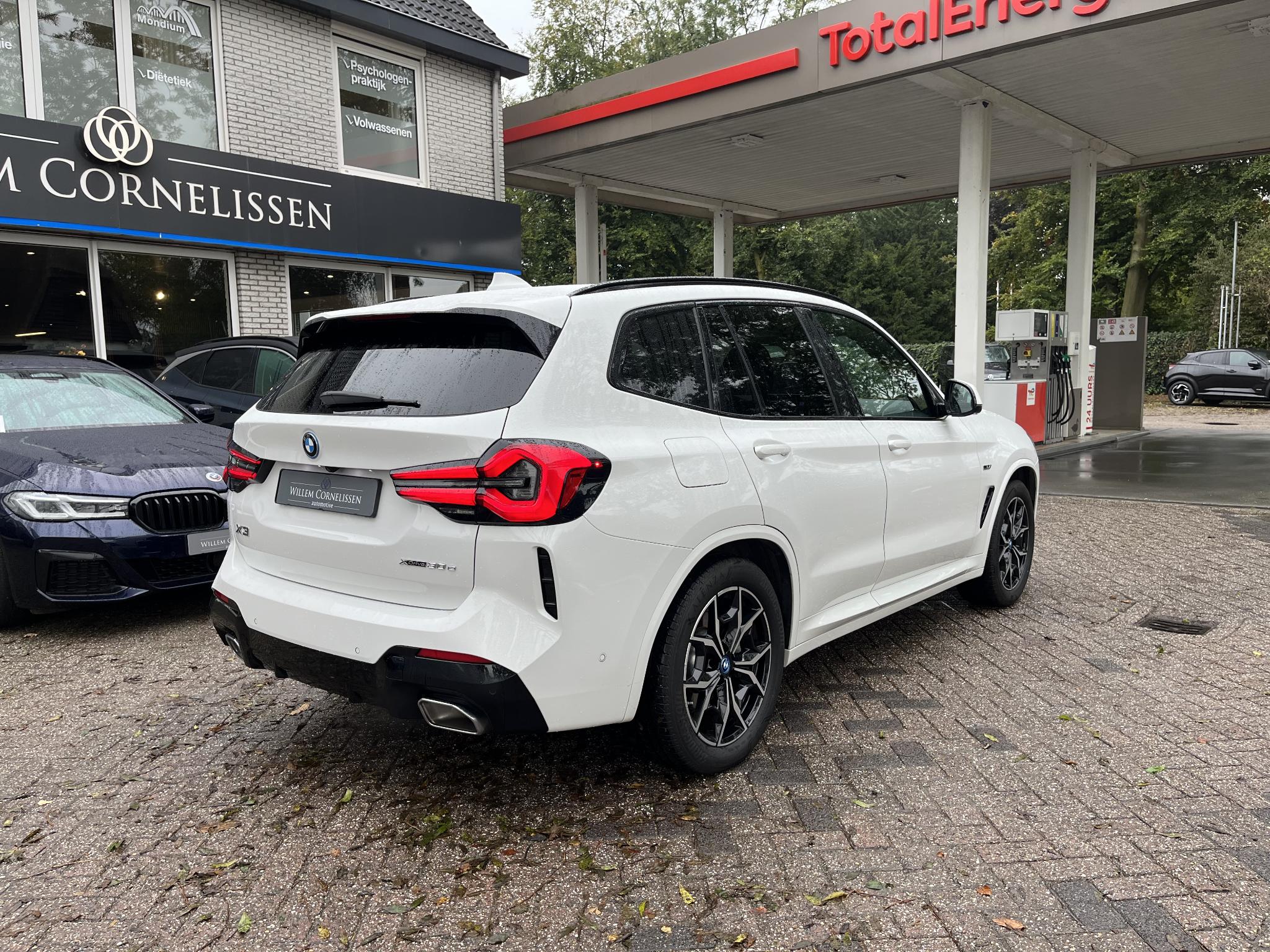 Foto van BMW X3 Xdrive30e