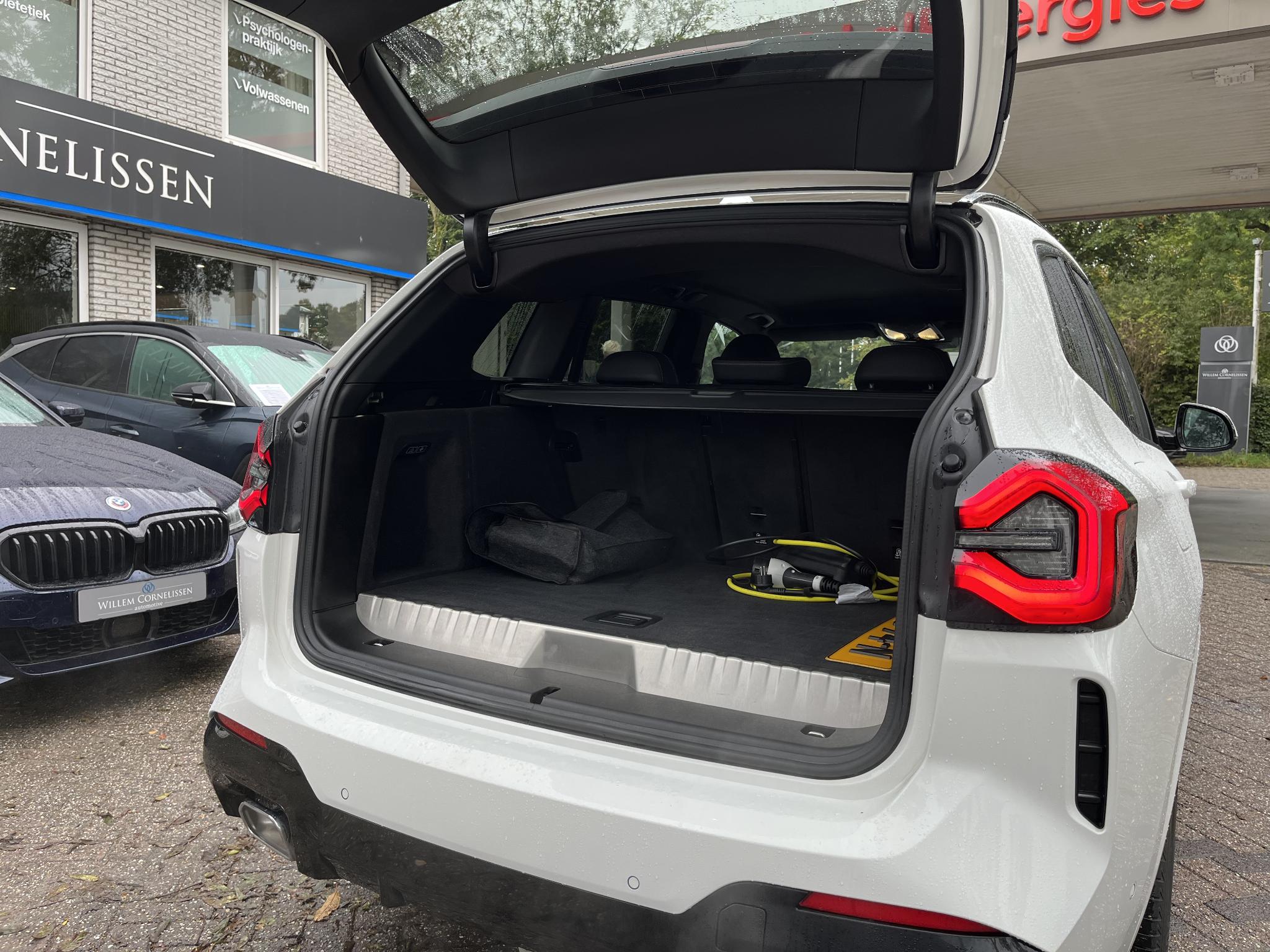 Foto van BMW X3 Xdrive30e