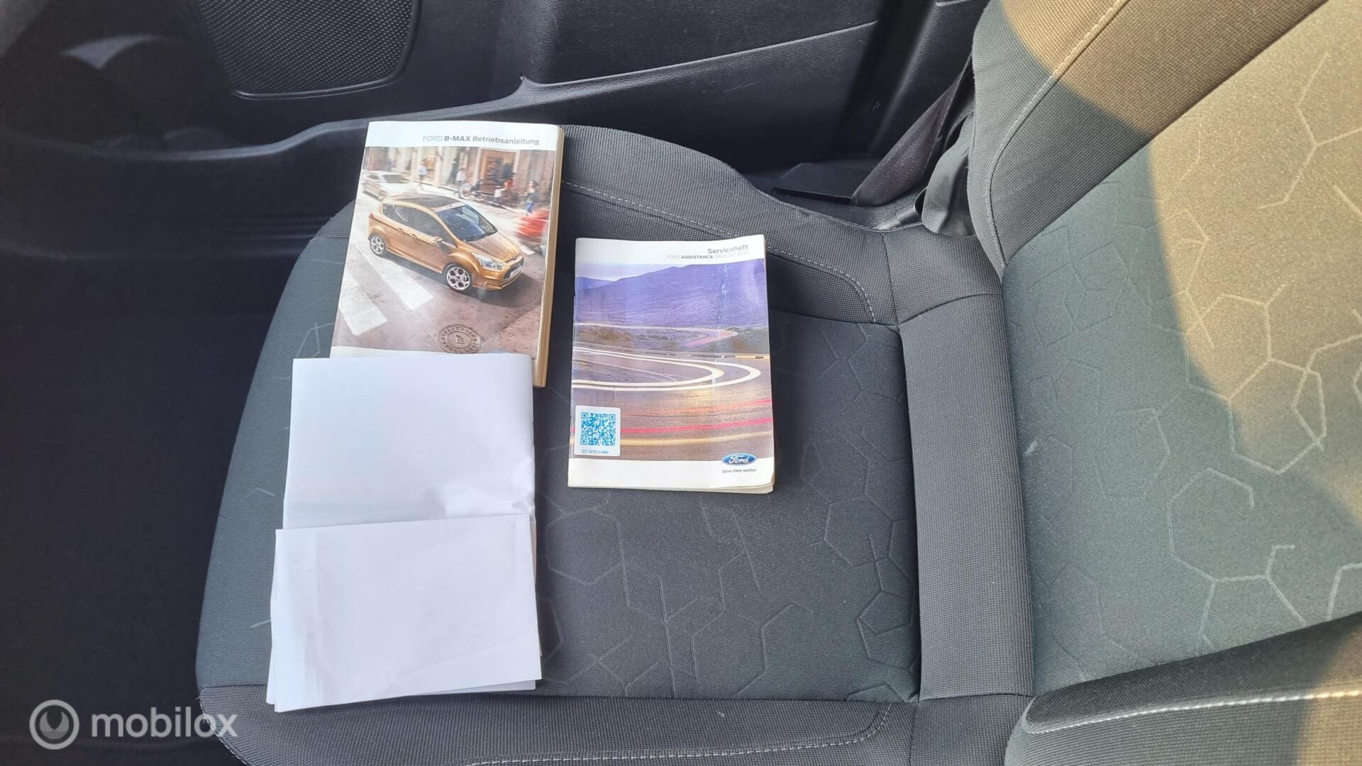 Foto van Ford B-max