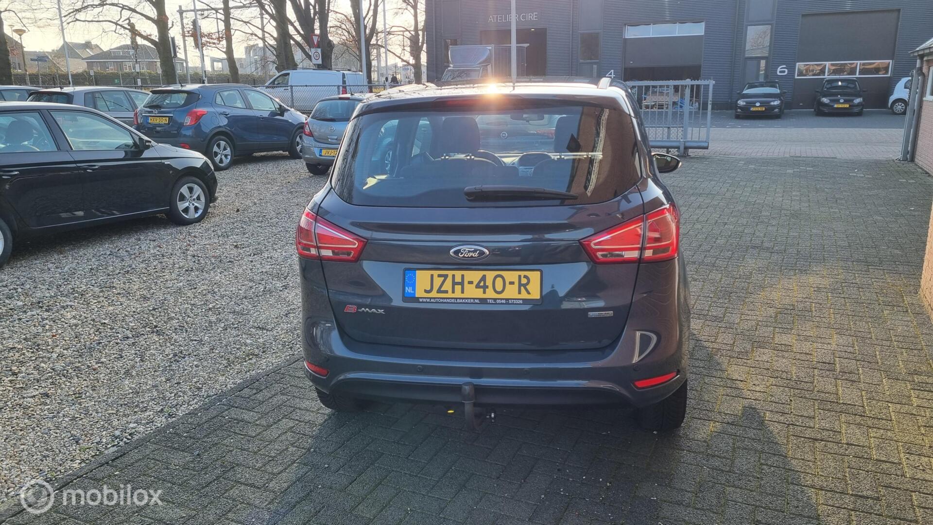 Foto van Ford B-max