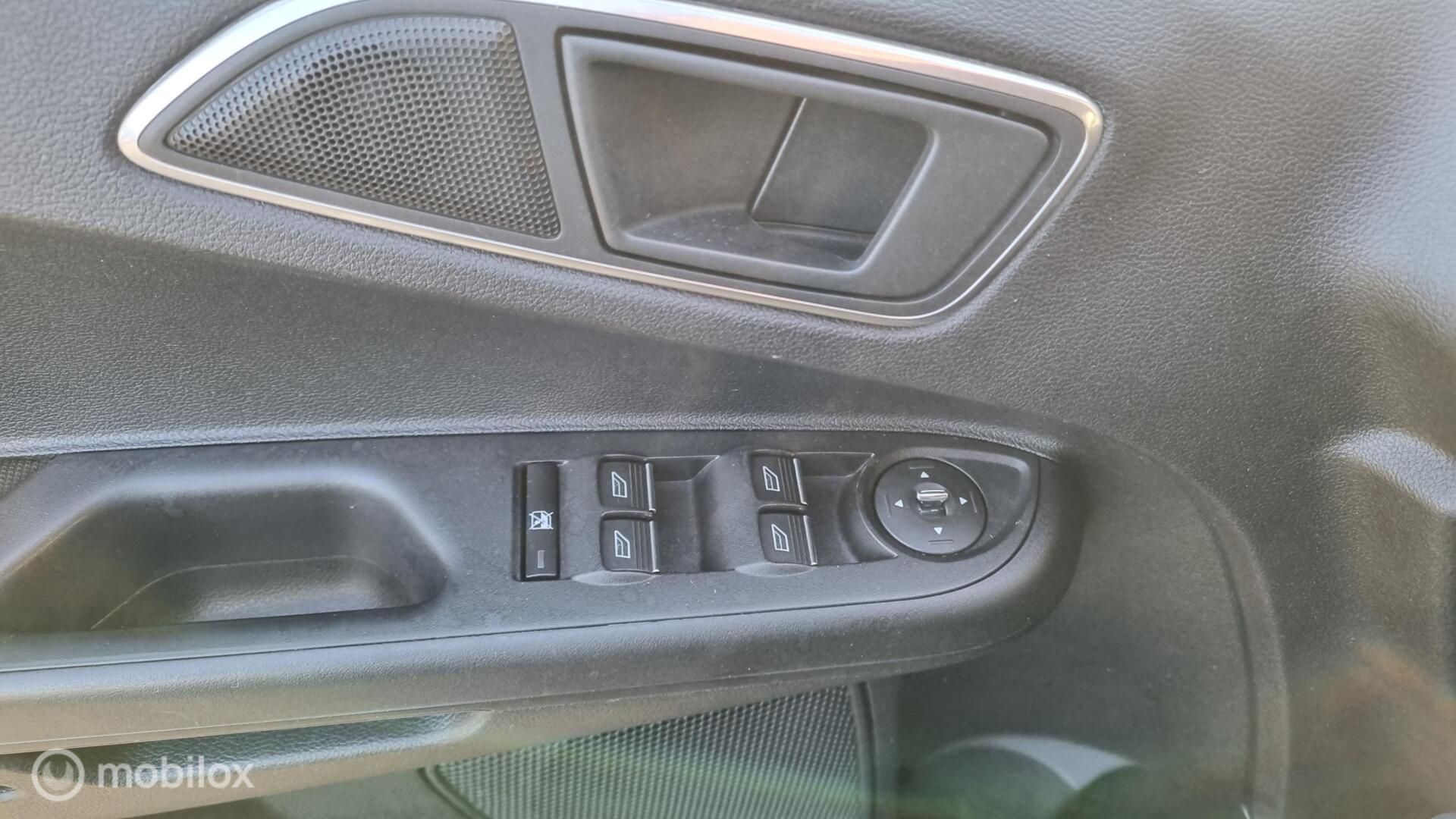 Foto van Ford B-max
