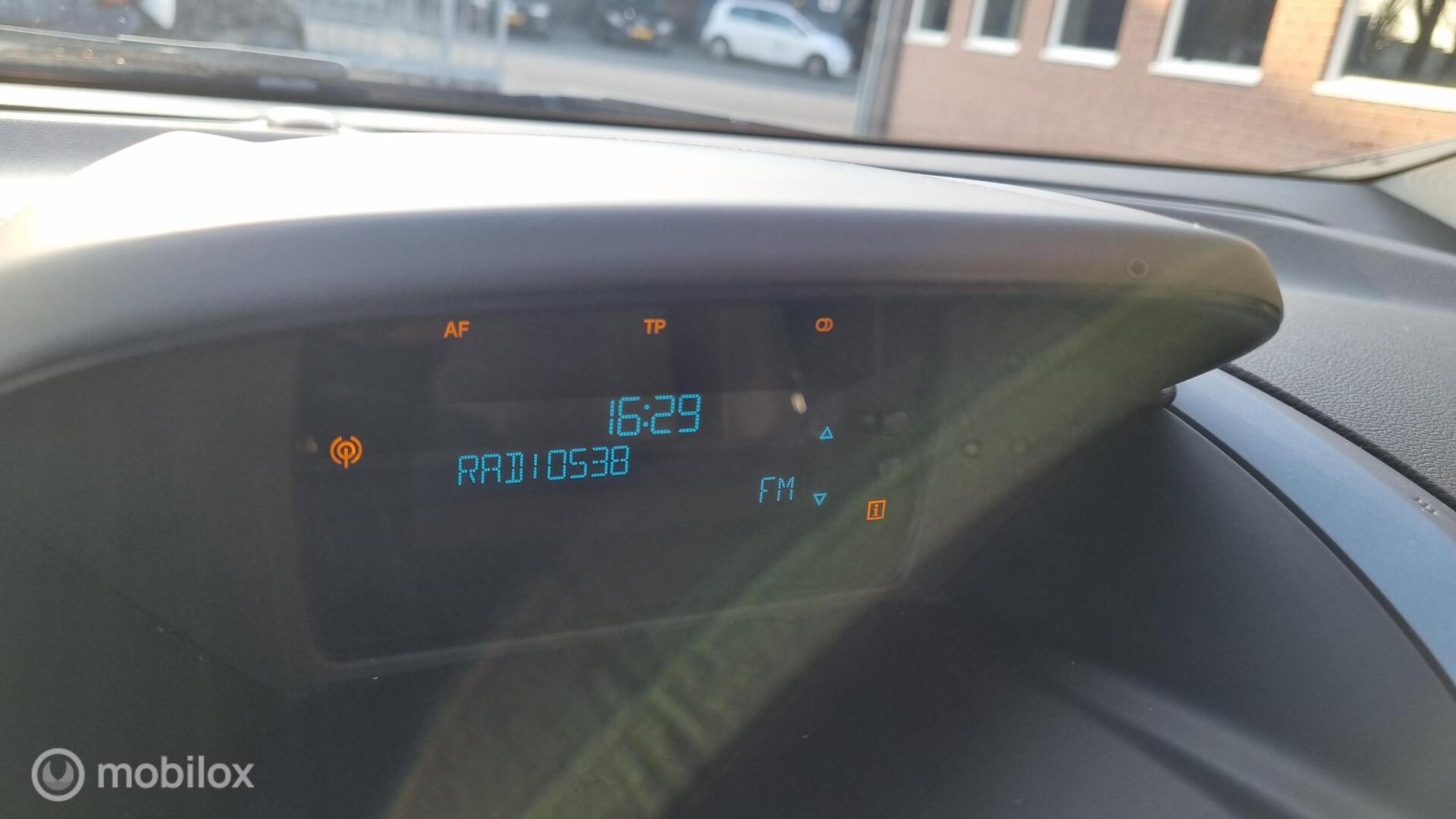 Foto van Ford B-max