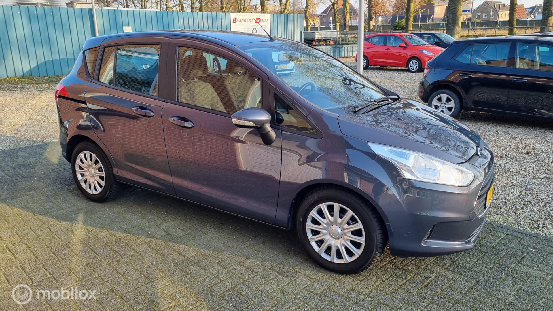 Foto van Ford B-max