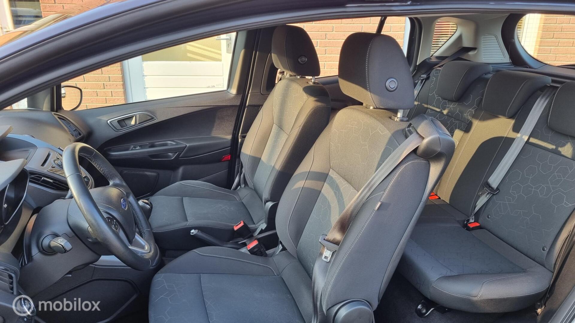 Foto van Ford B-max