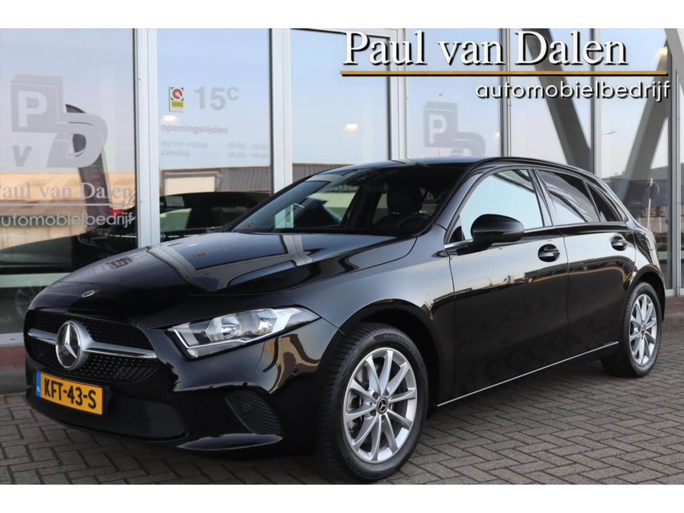 Mercedes-Benz A-klasse 250 e Business Line 2022 - voorkant
