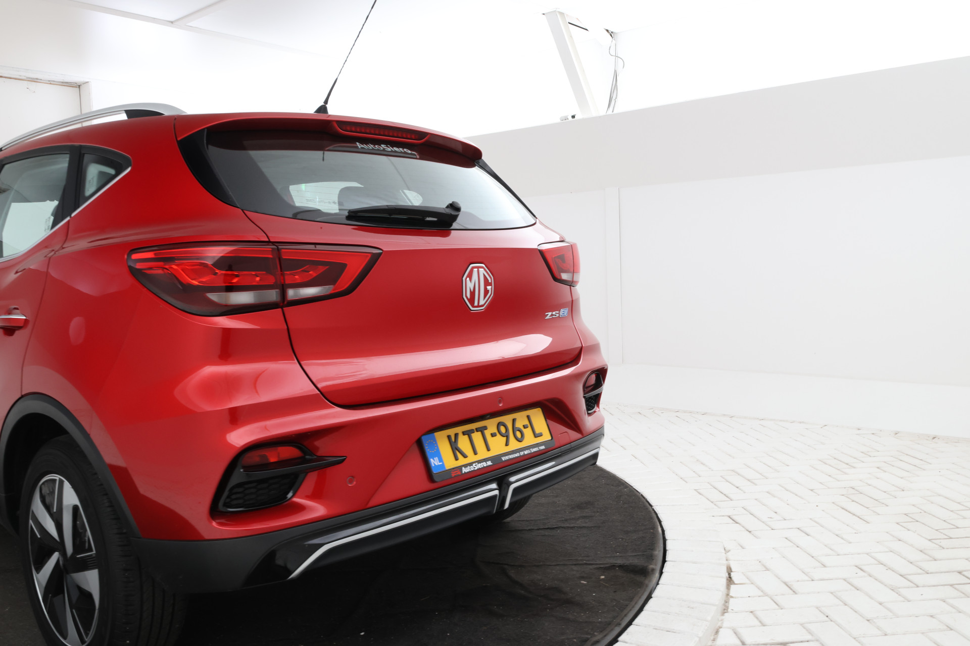 Foto van MG MG ZS Ev