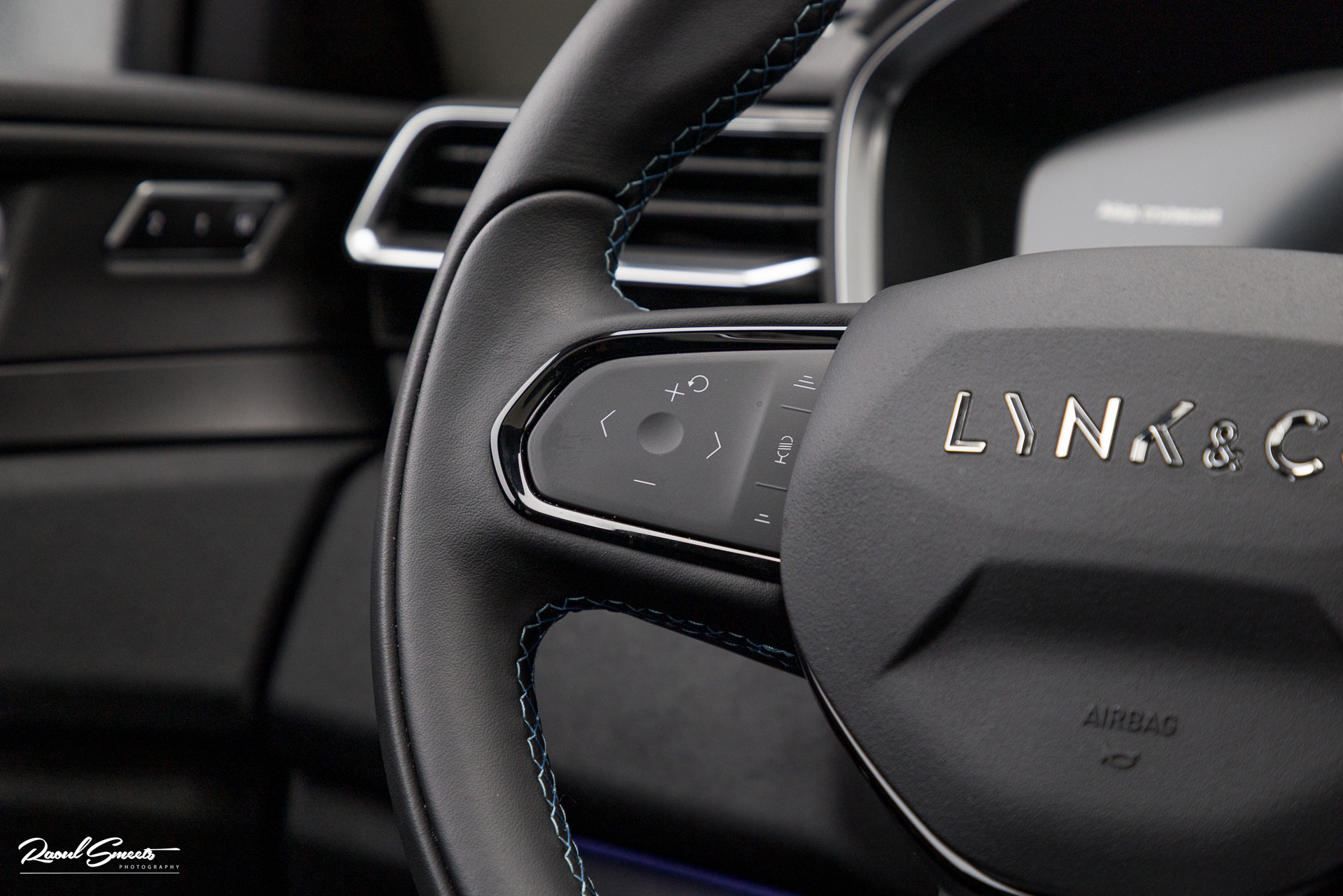 Foto van LYNK & Co 01