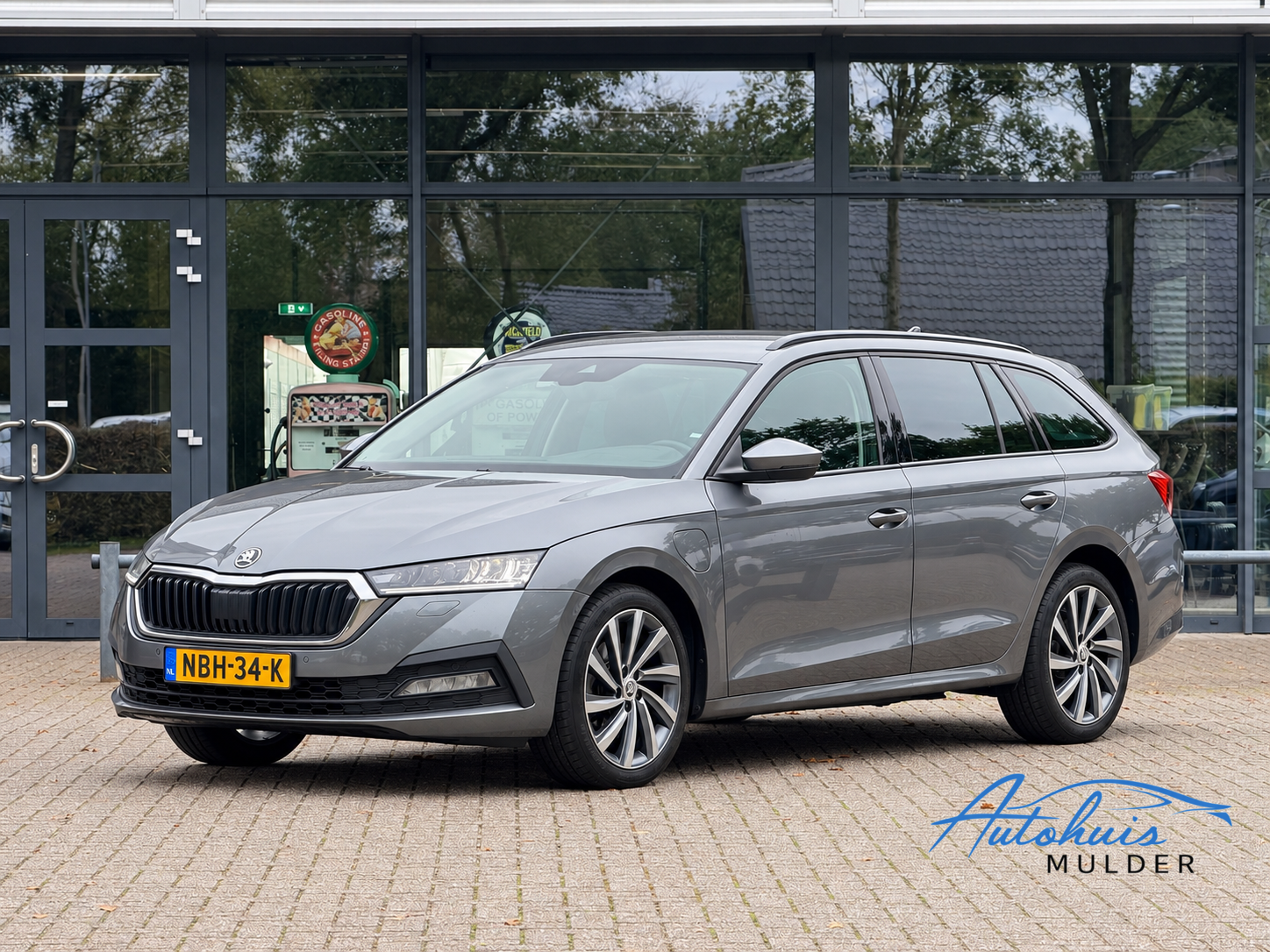 Skoda Octavia Combi 1.4 TSI iV PHEV Business Edition | Plug in Hyb | Stoelverwarming / Stuurverwarming | CarPlay | Clima | Camera 2023 - voorkant