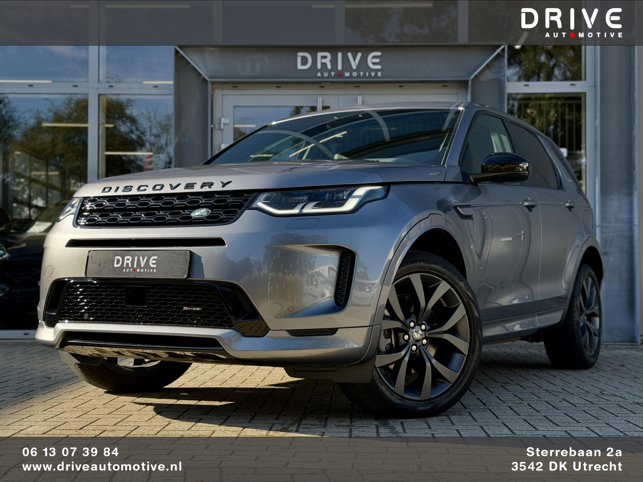 Land Rover Discovery Sport P300e 1.5 R-Dynamic SE 2023 - voorkant