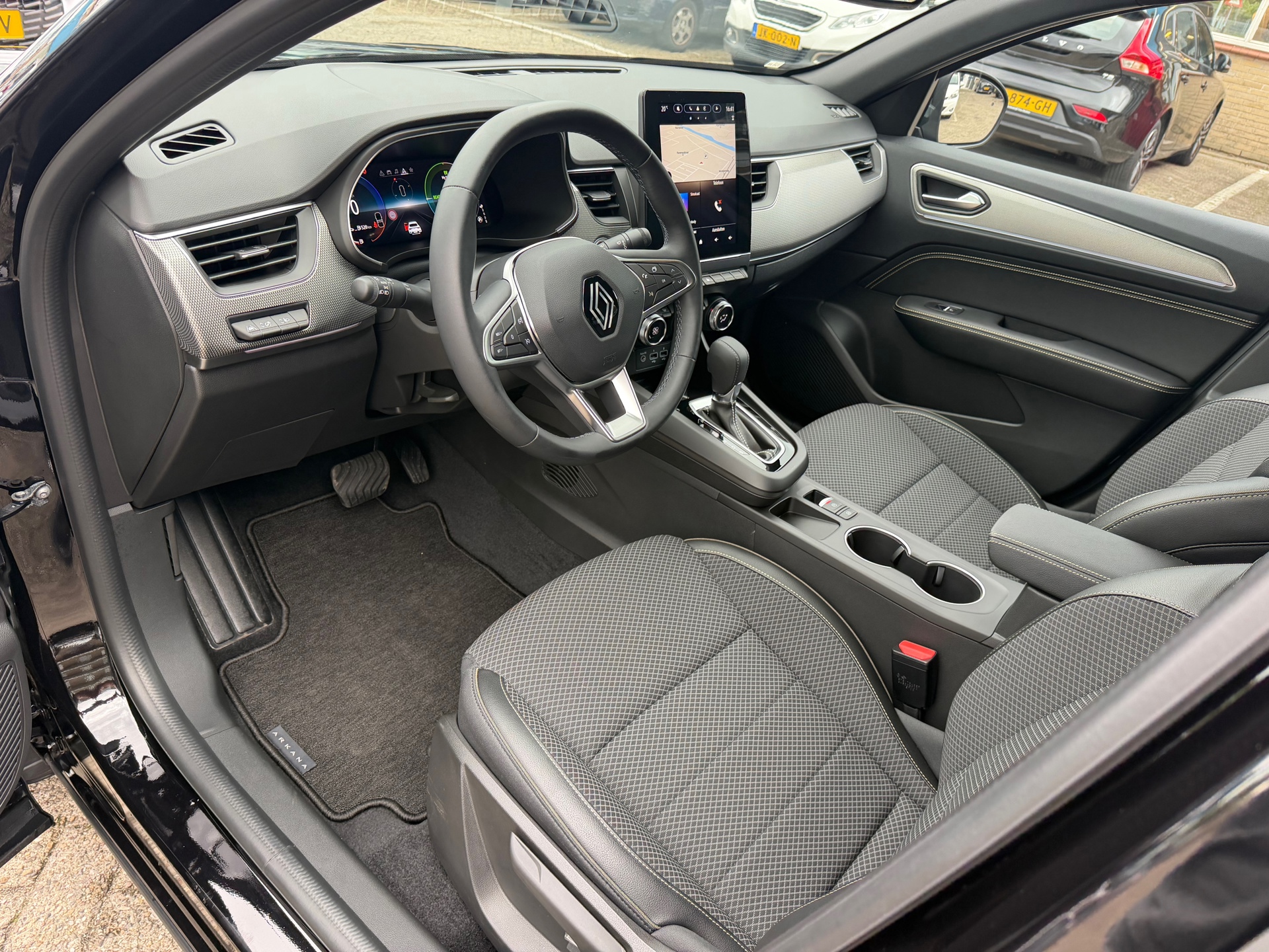 Foto van Renault Arkana E-tech