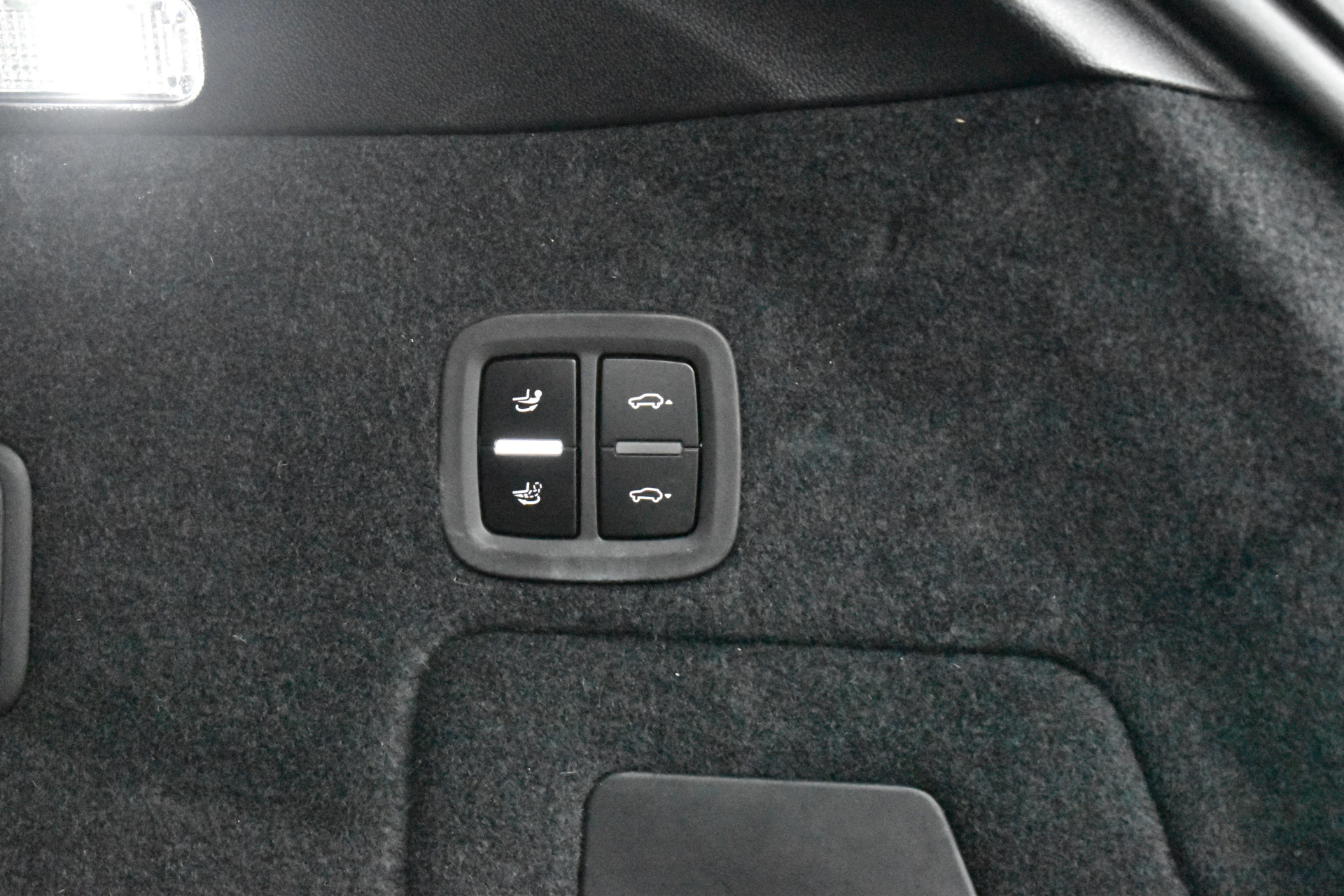 Foto van Porsche Cayenne E-hybrid