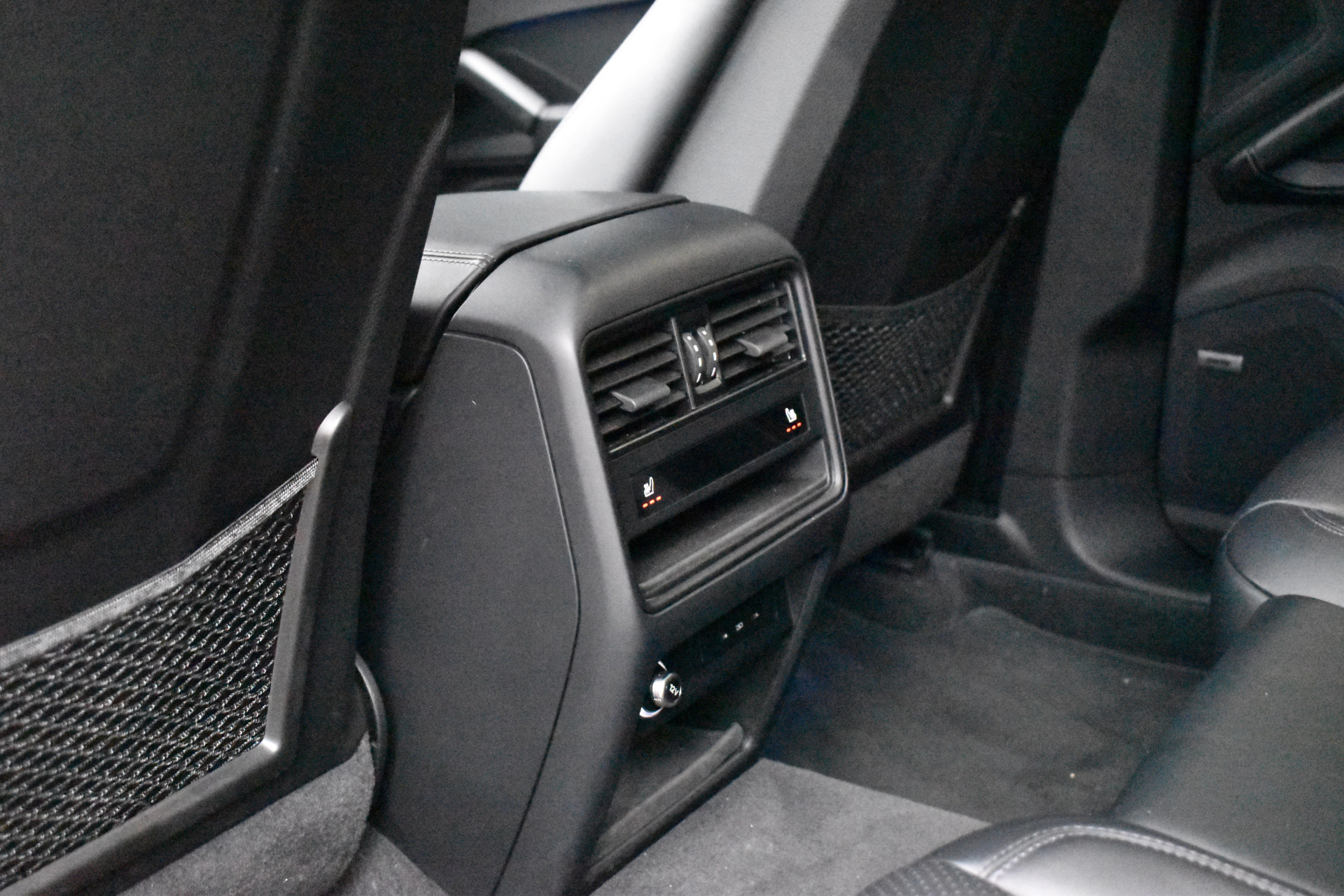 Foto van Porsche Cayenne E-hybrid