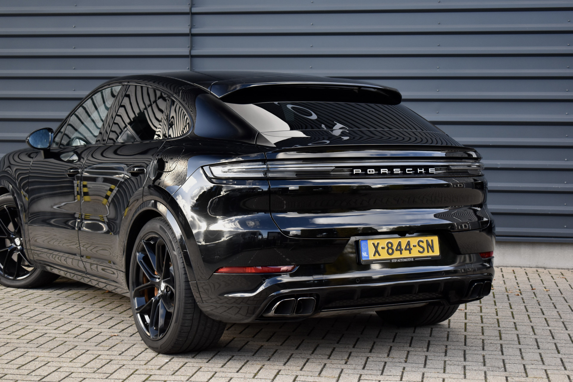 Foto van Porsche Cayenne E-hybrid