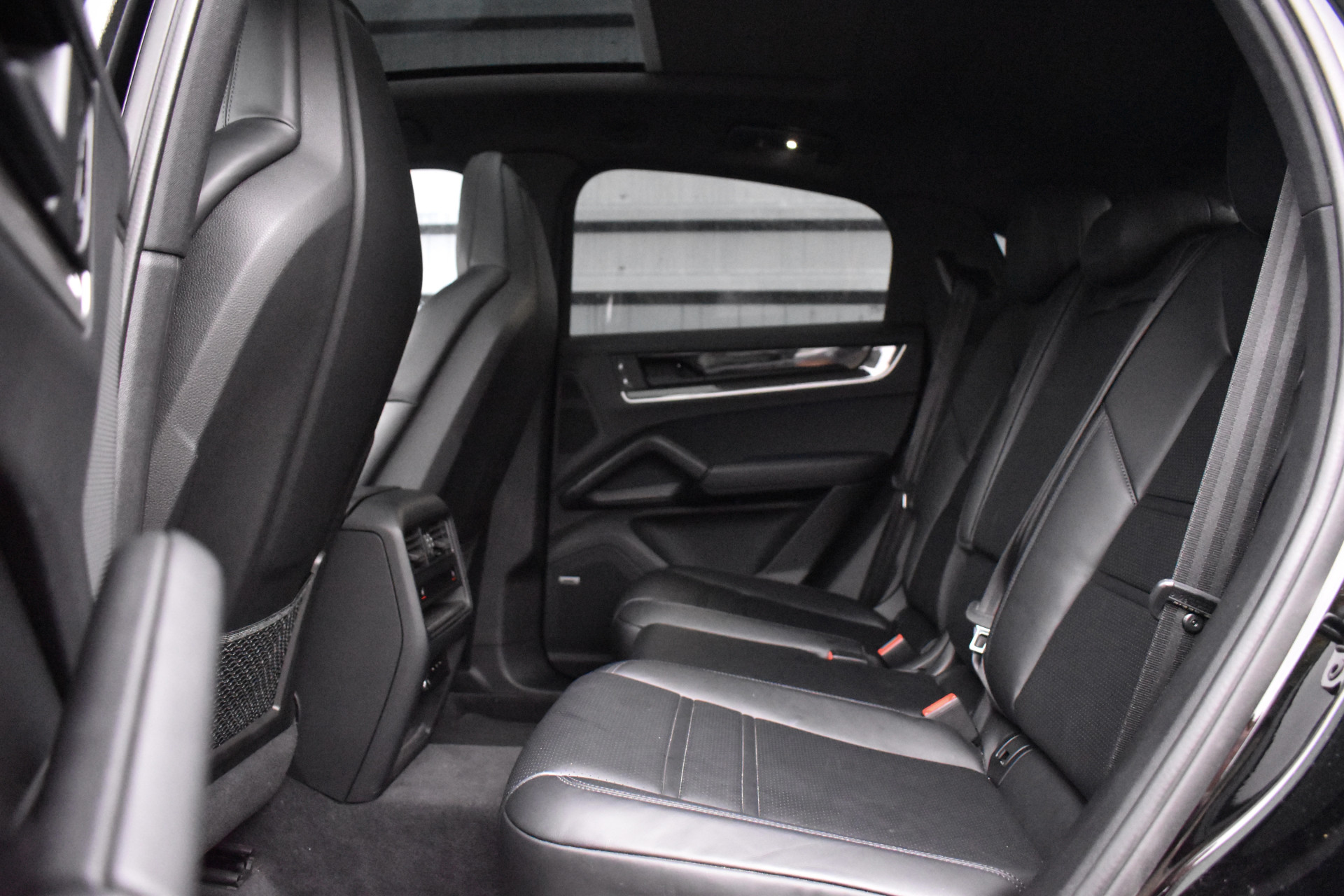 Foto van Porsche Cayenne E-hybrid