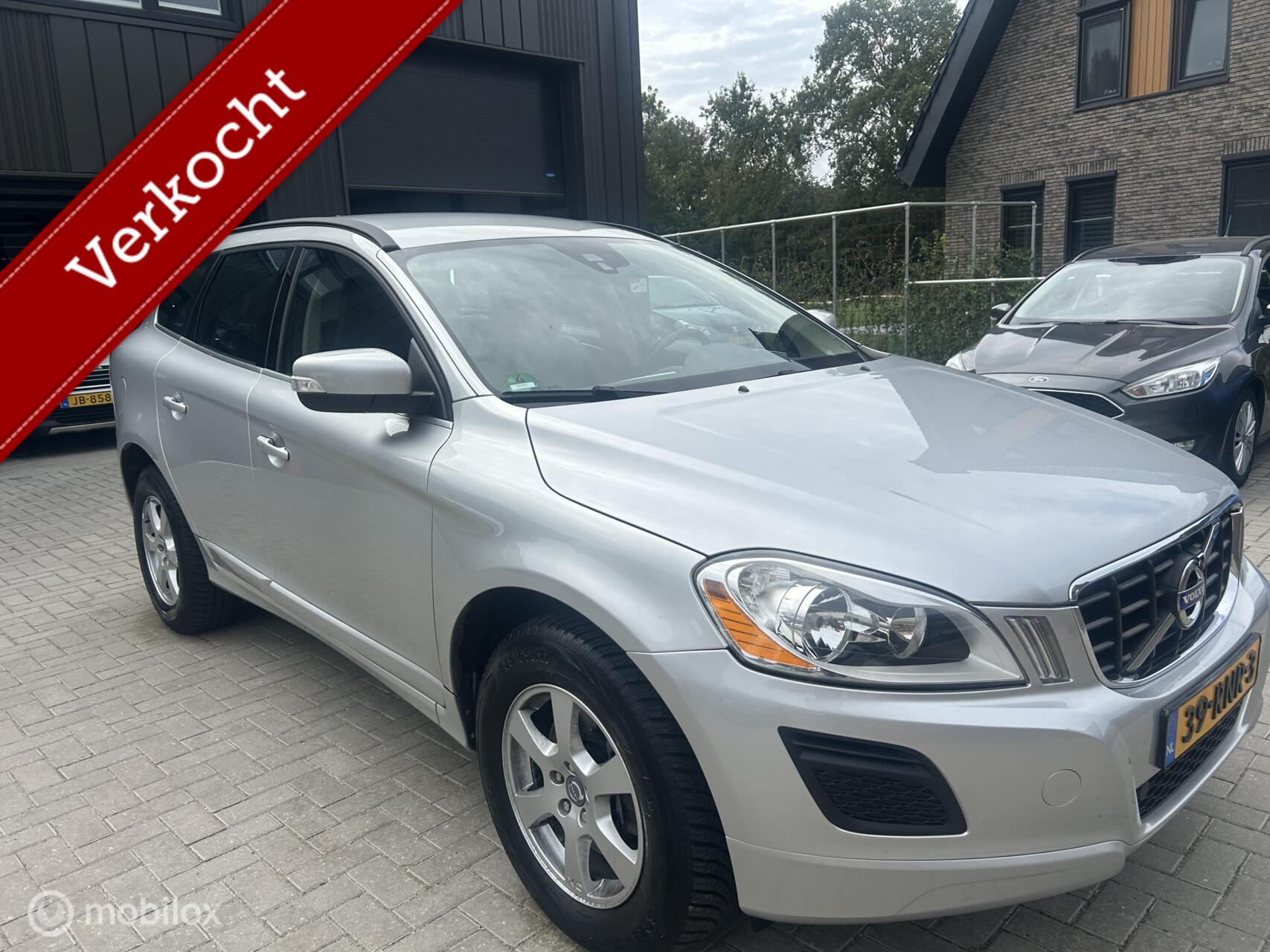 Volvo Xc60 2.0 T5 241 PK Momentum 1e Eigenaar 2011 - voorkant