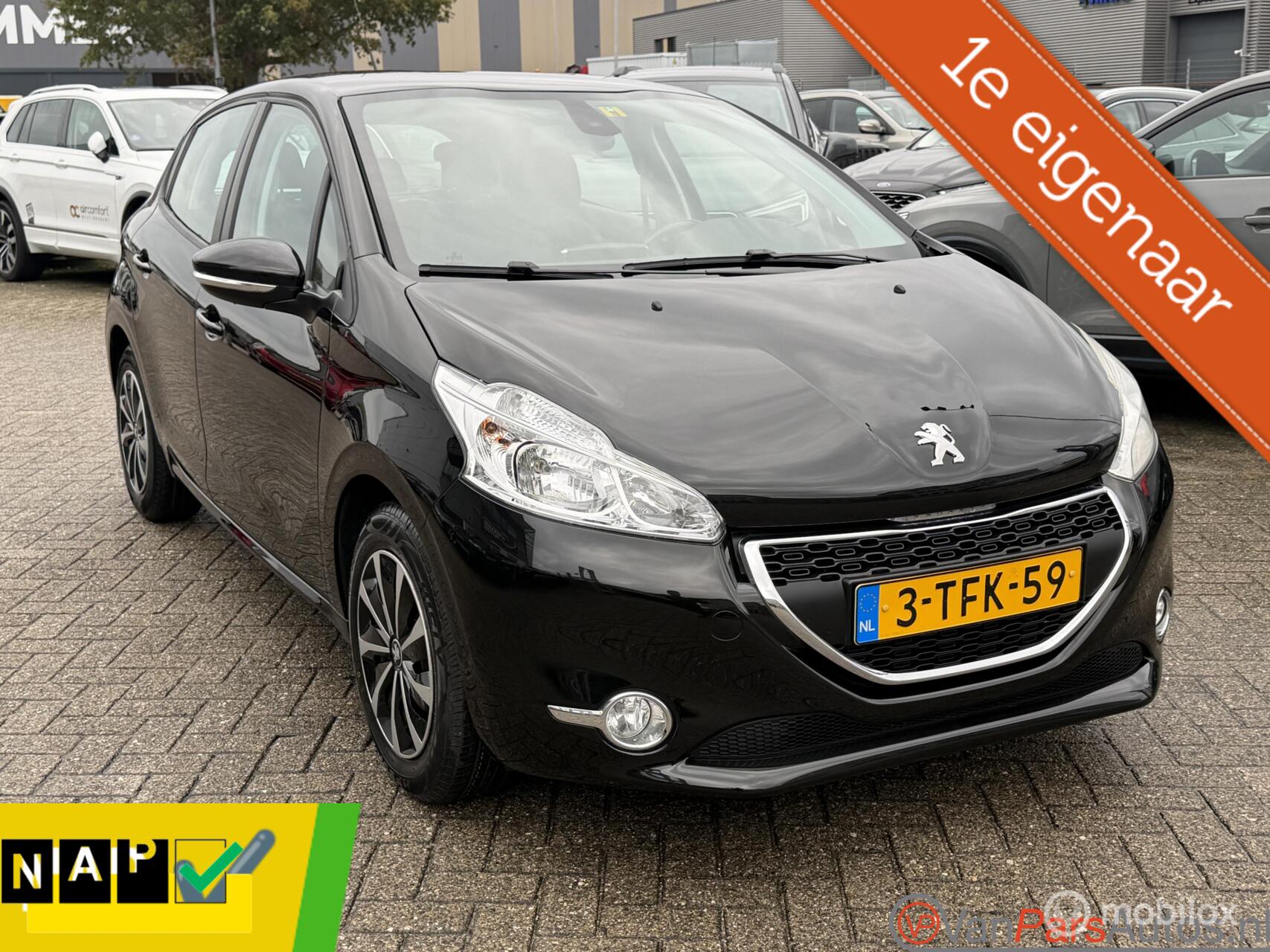 Peugeot 208 1.2 VTi Envy,Airco.Navi,Cruise,1e eigenaar 2014 - voorkant