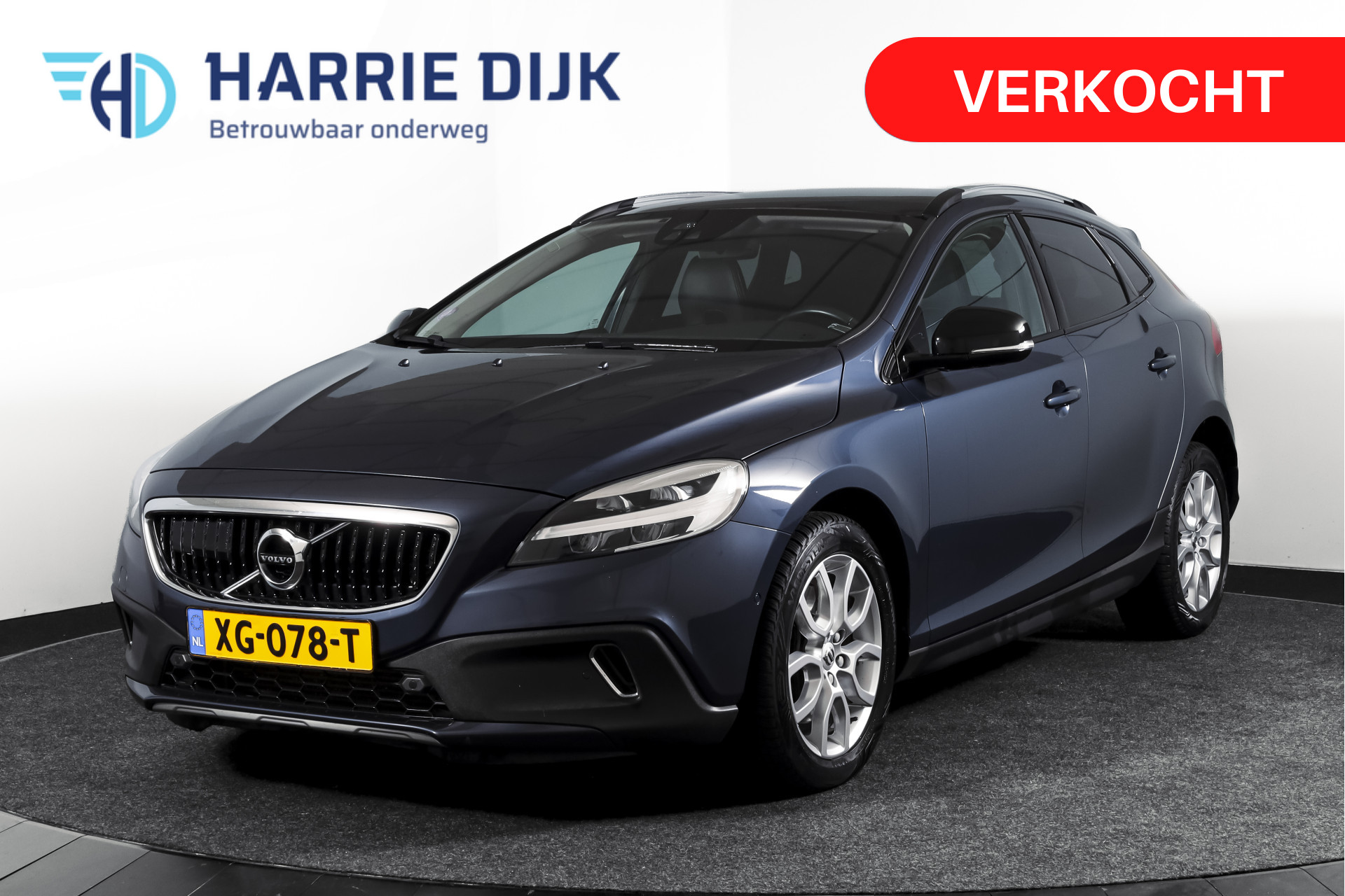 Volvo V40 Cross Country 1.5 T3 150 PK Polar+ Luxury - Automaat Orig. NL 2019 - voorkant