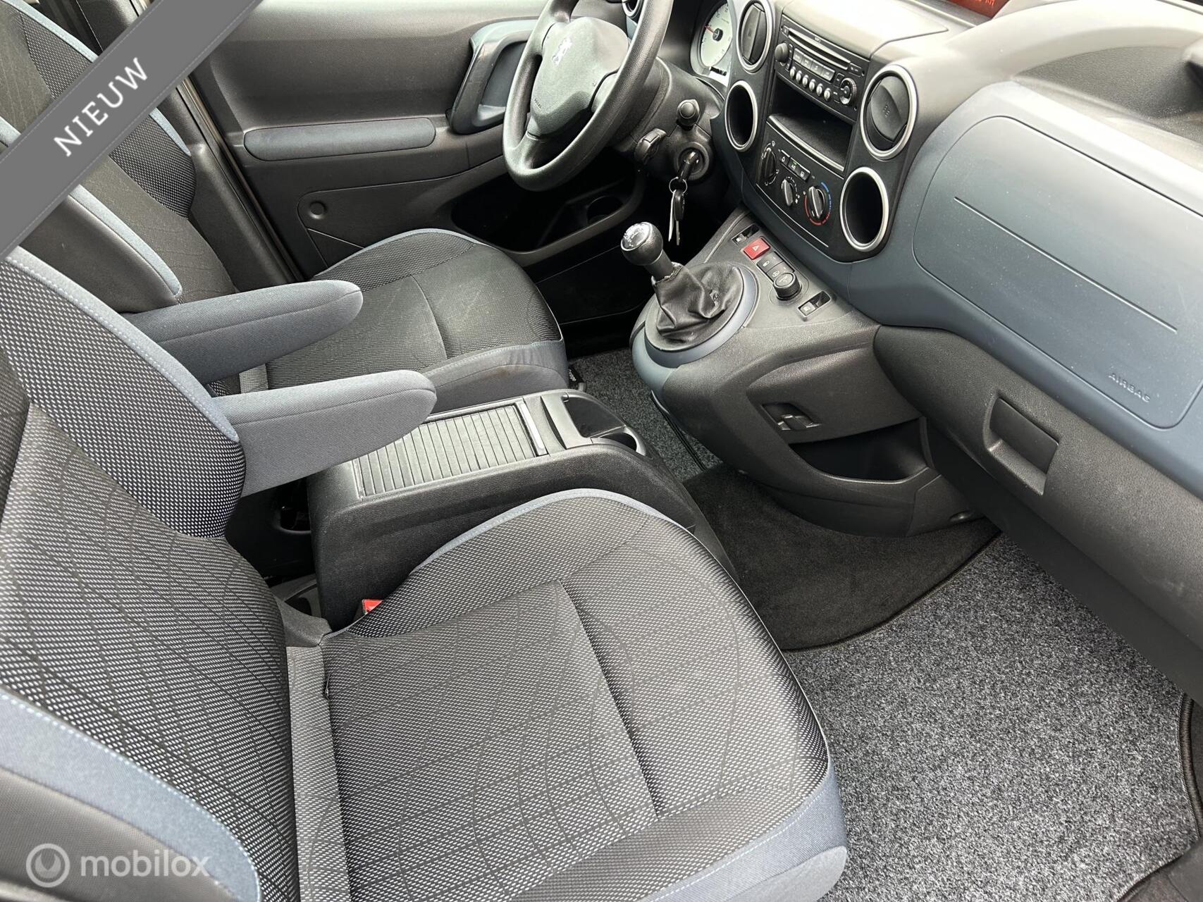 Foto van Peugeot Partner