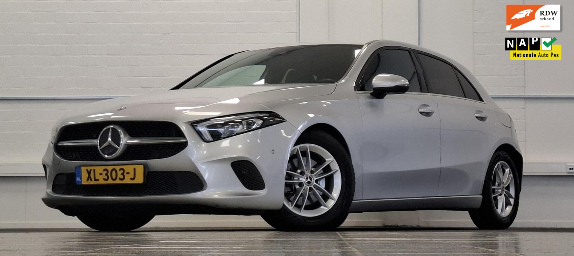 Mercedes-Benz A 180 D 180 d Business Solution Automaat 2019 - voorkant
