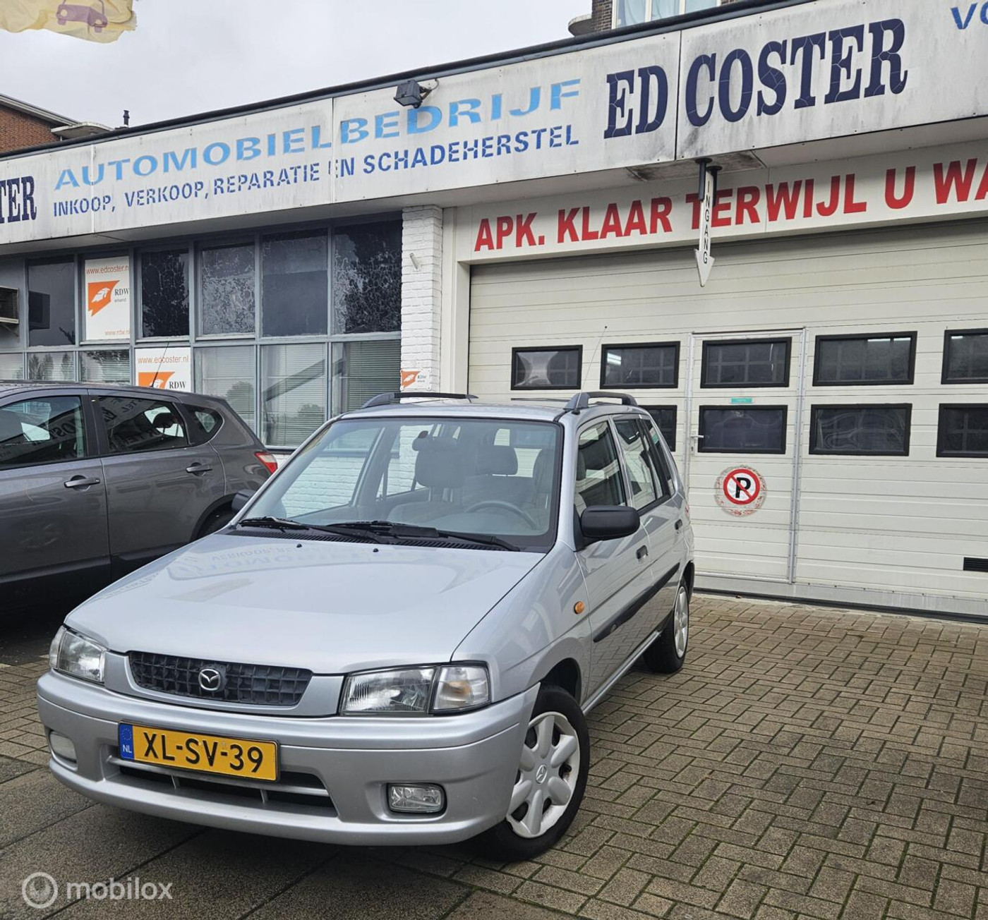 Mazda Mazda Demio 1.3 LX 1999 - voorkant