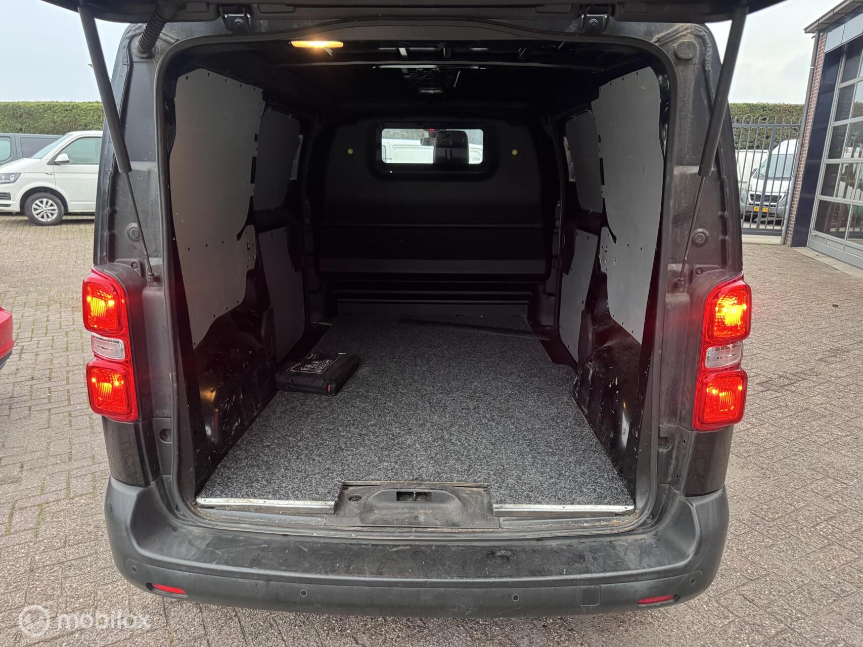 Foto van Peugeot Expert