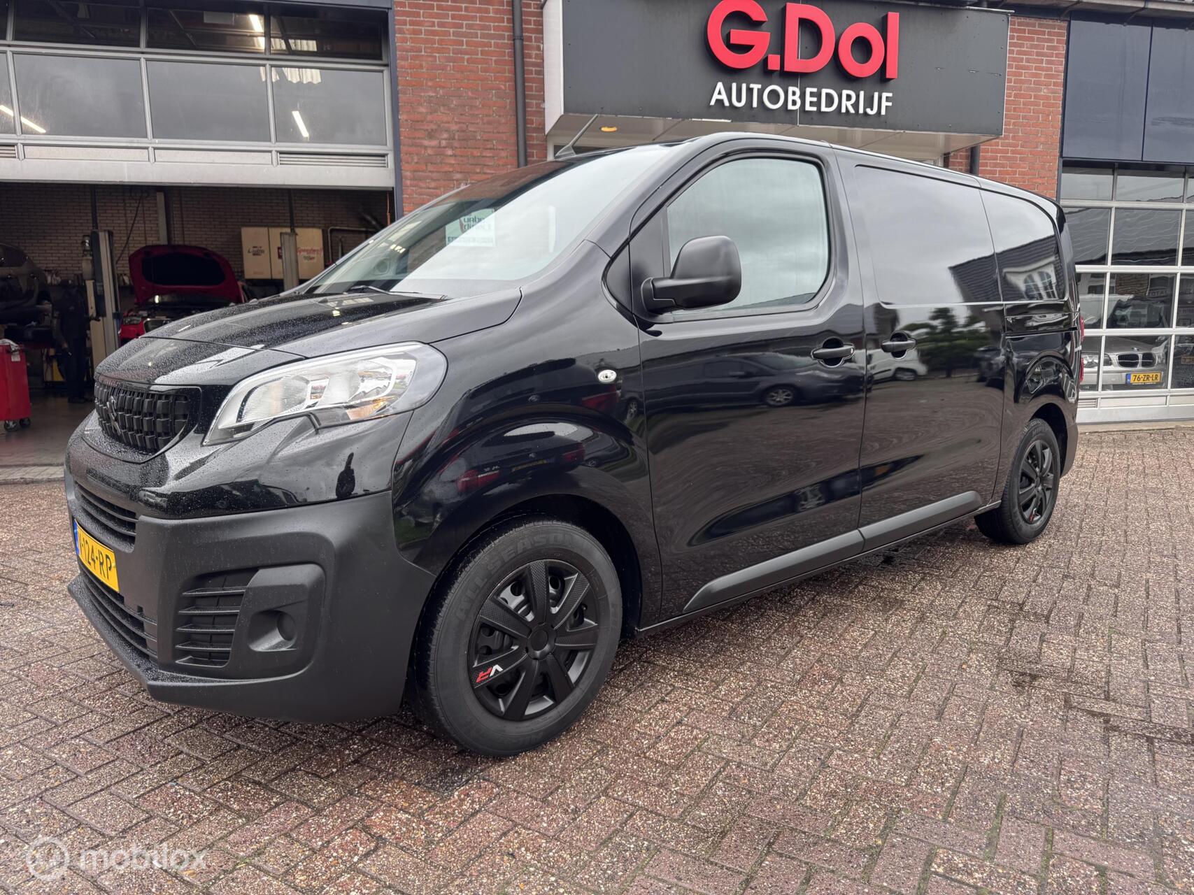 Peugeot Expert 226S 1.6 BlueHDI 115 Premium 2018 - voorkant
