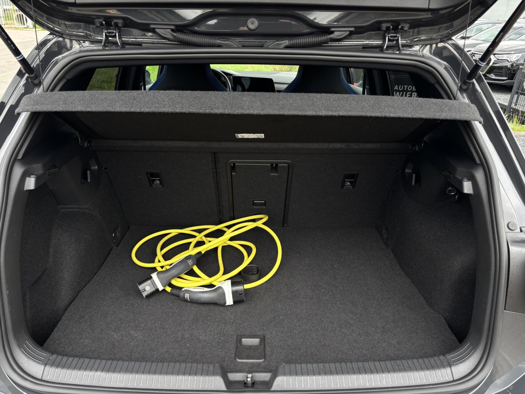 Foto van Volkswagen Golf GTE