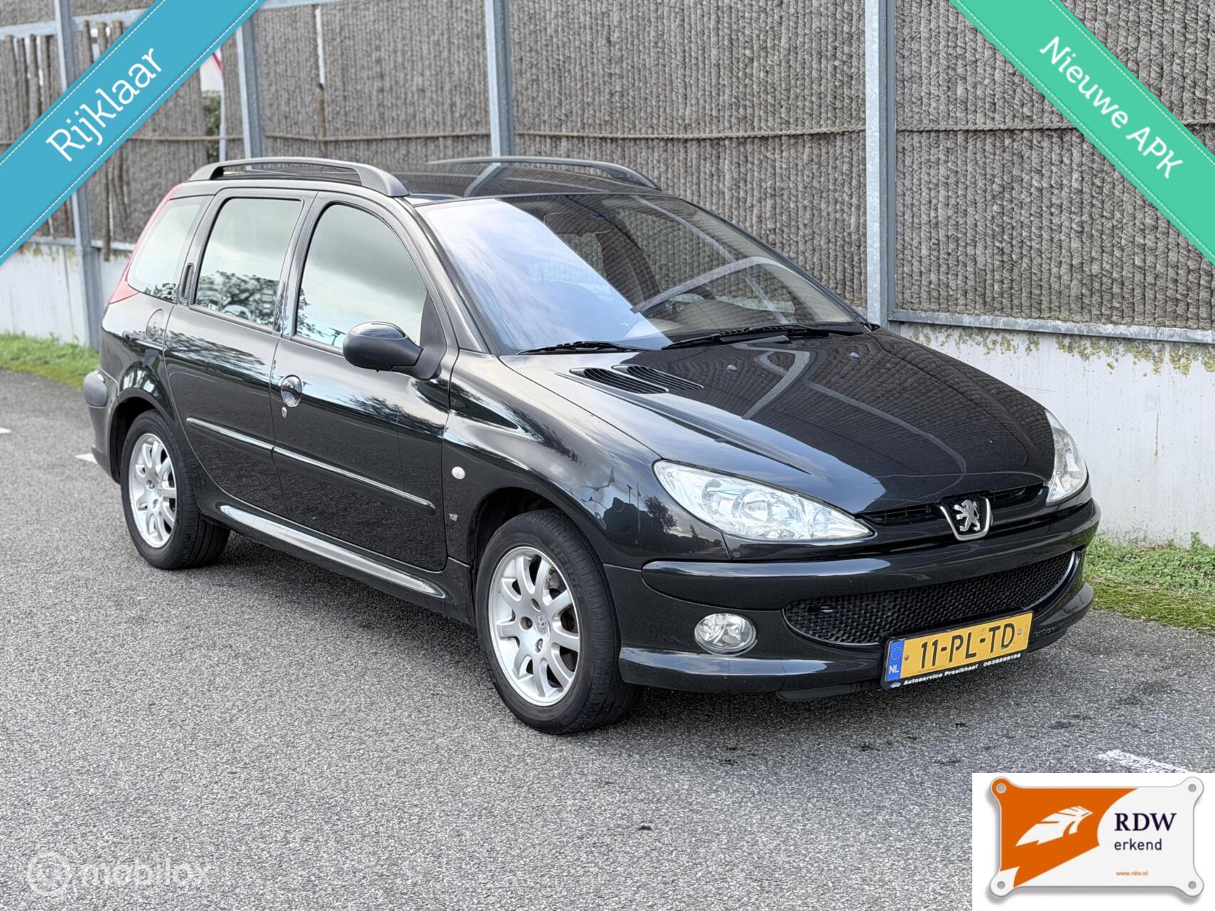 Peugeot 206 1.6-16V Griffe NAP/NWE APK/AIRCO/NETTE AUTO 2004 - voorkant