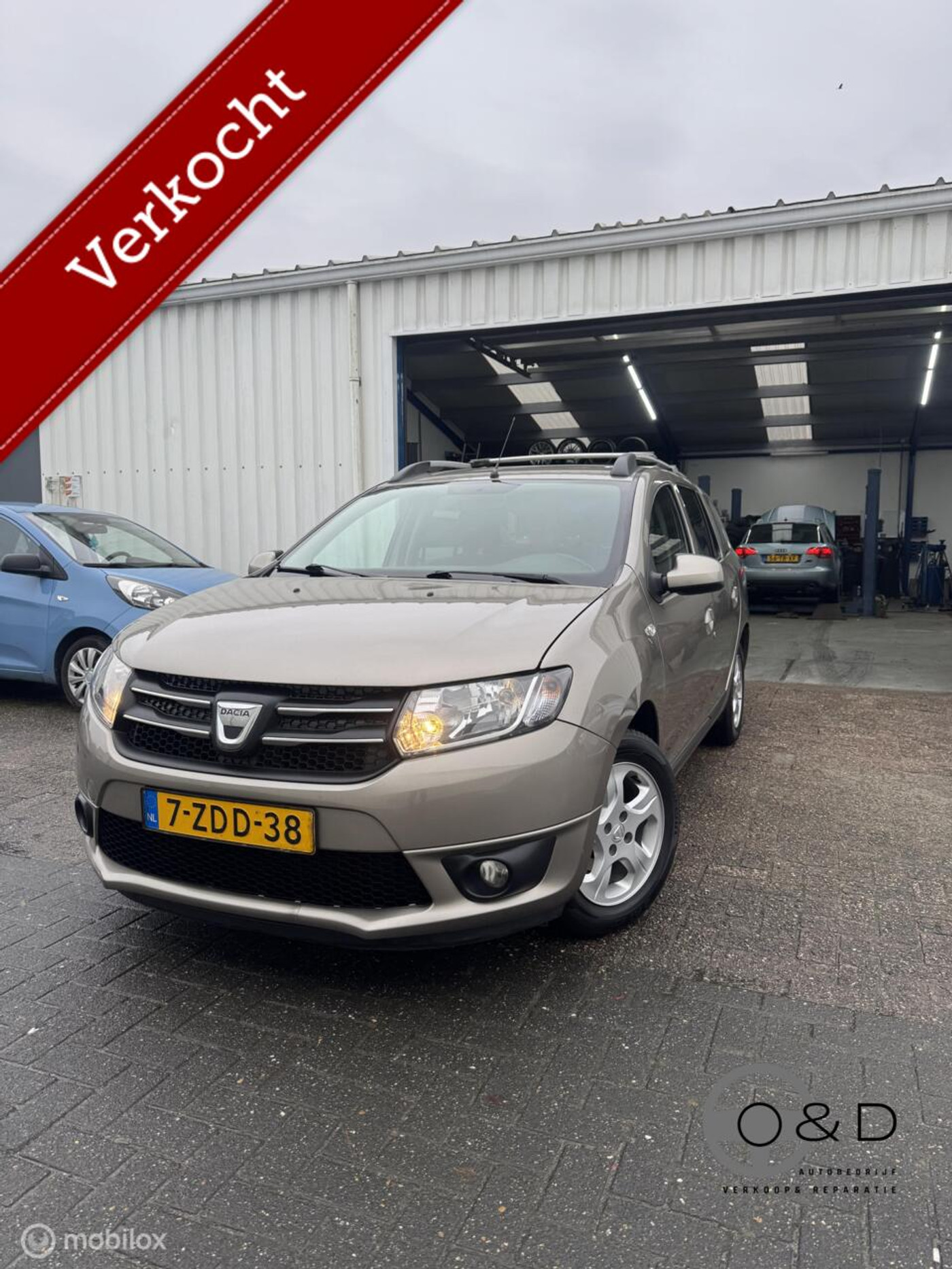 Dacia Logan 0.9 TCe Ambiance | Navi | Carplay | 2e Eig. 2014 - voorkant