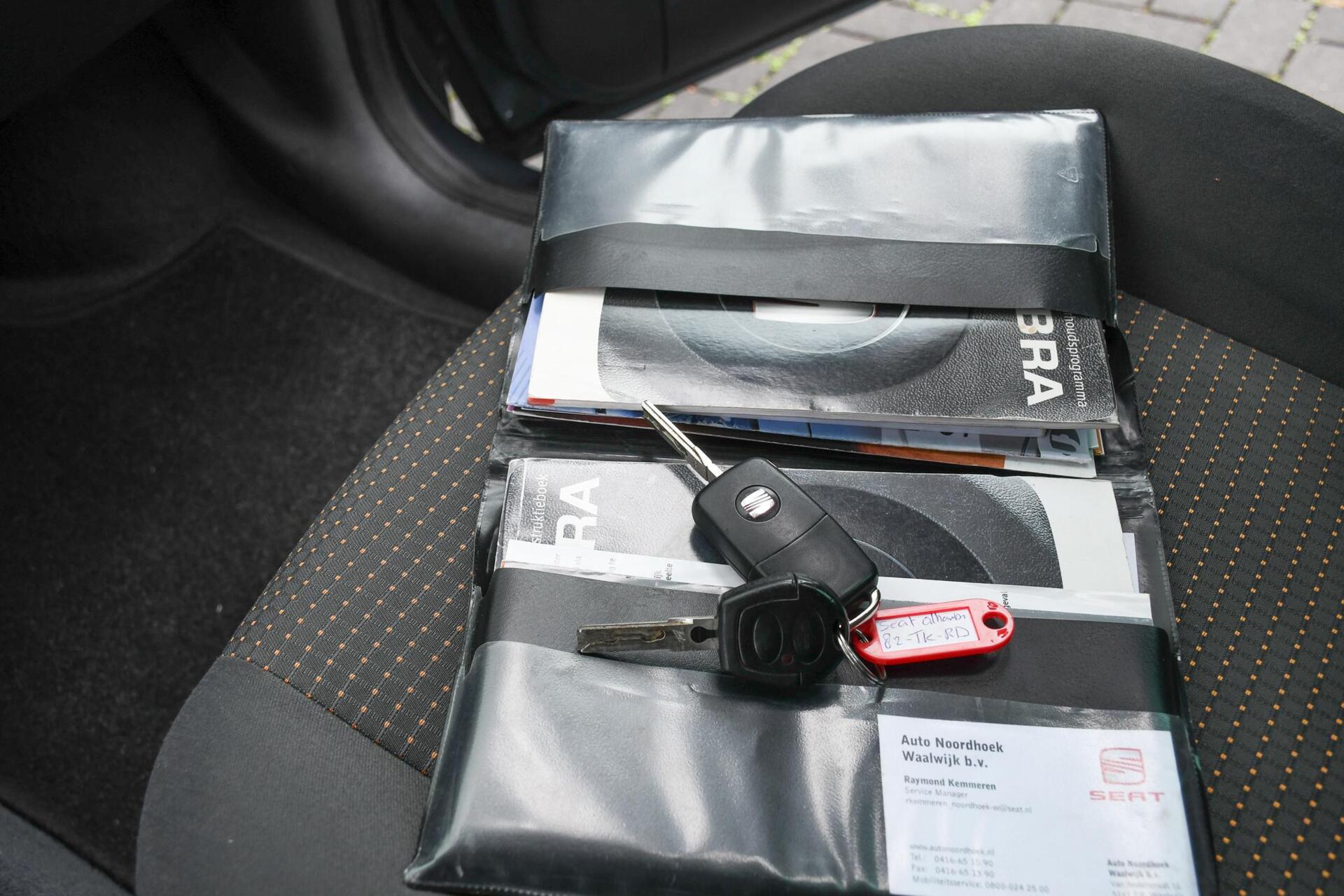 Foto van Seat Alhambra