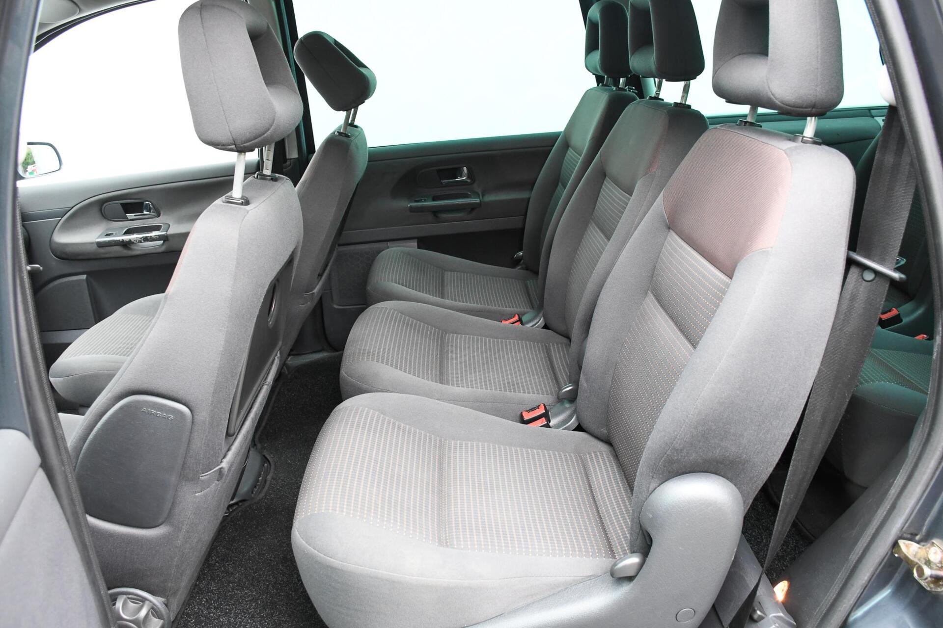 Foto van Seat Alhambra