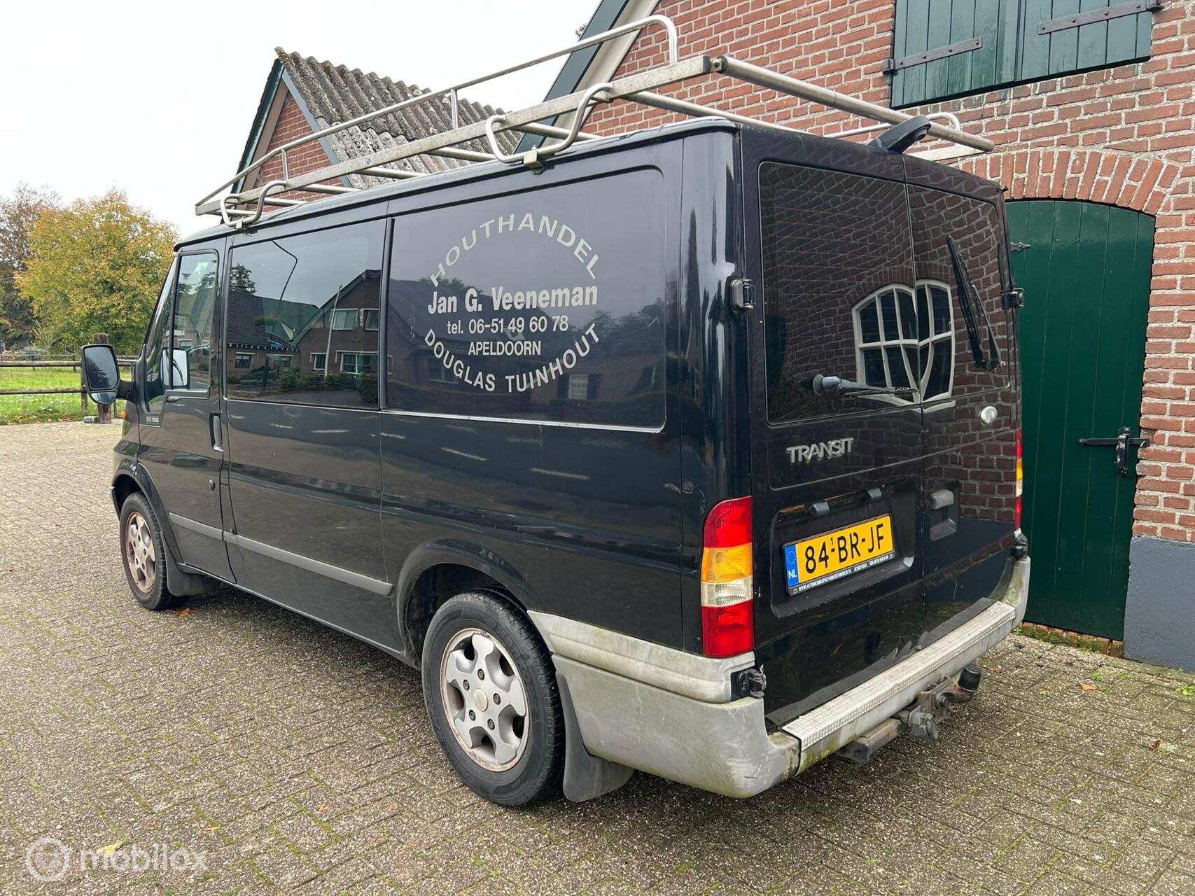 Foto van Ford Transit 260s FD DC 125 LR 4,54