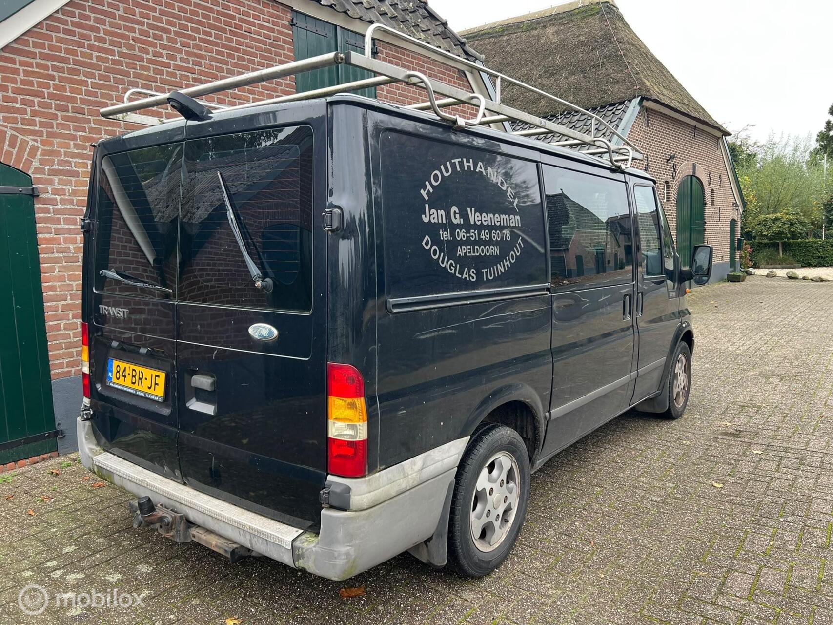 Foto van Ford Transit 260s FD DC 125 LR 4,54
