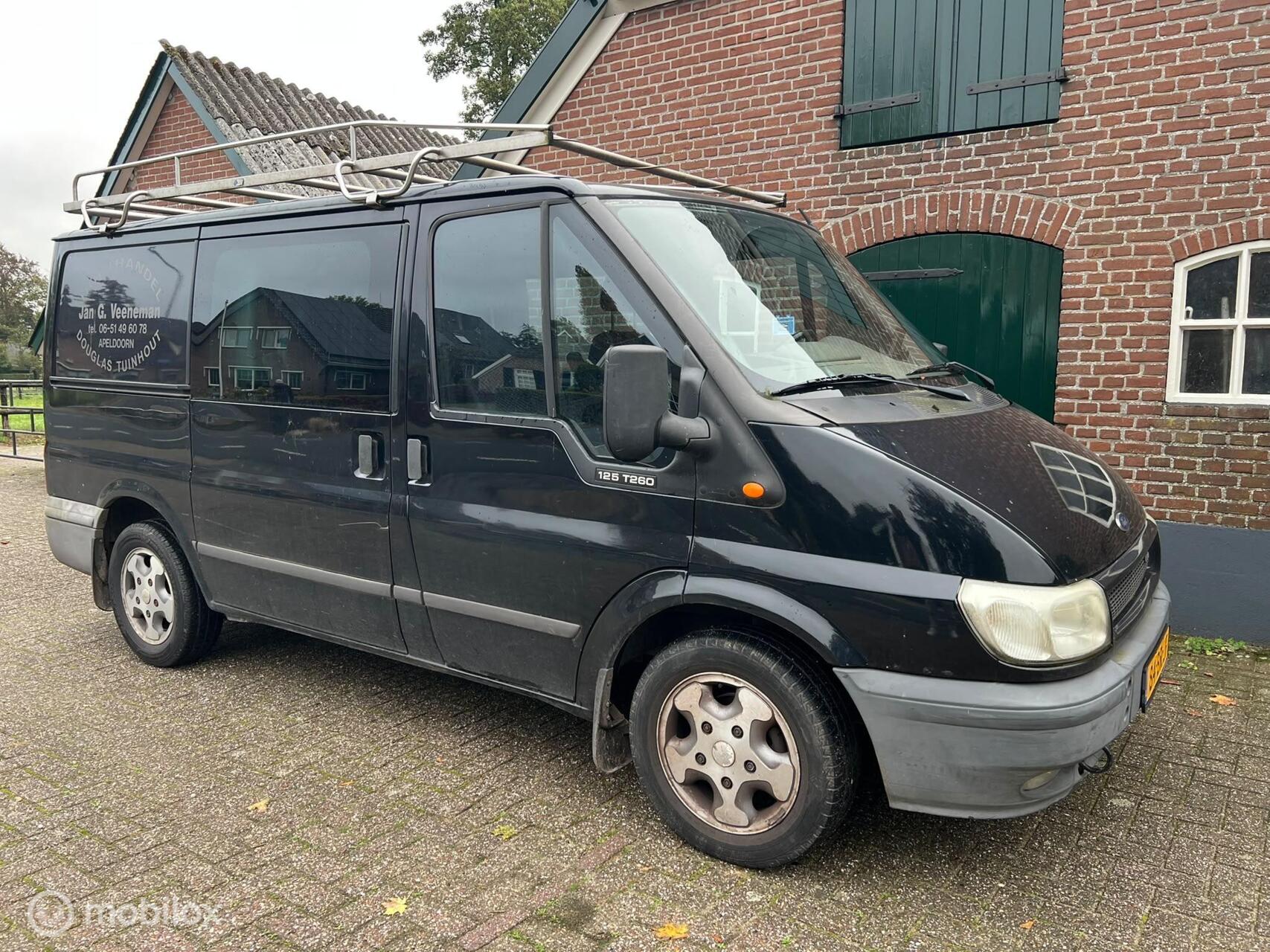 Foto van Ford Transit 260s FD DC 125 LR 4,54