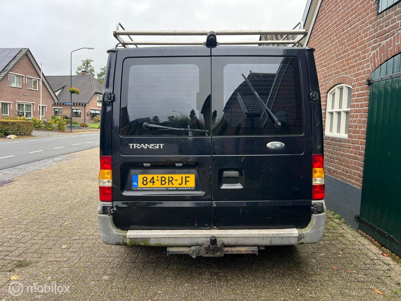 Foto van Ford Transit 260s FD DC 125 LR 4,54