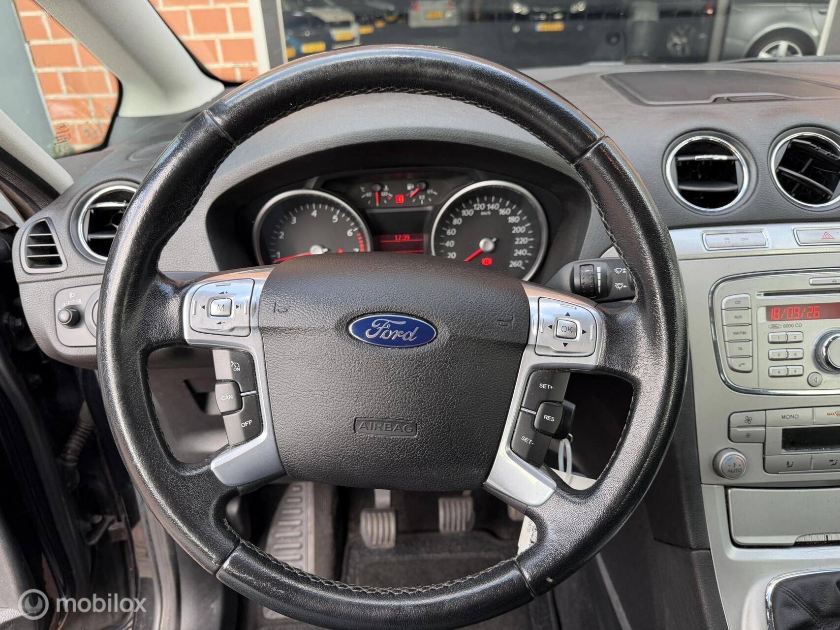 Foto van Ford S-max