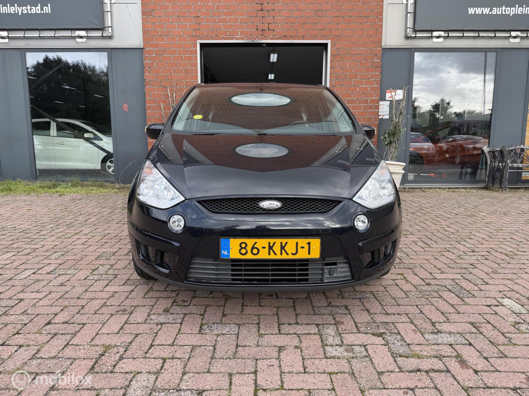 Foto van Ford S-max
