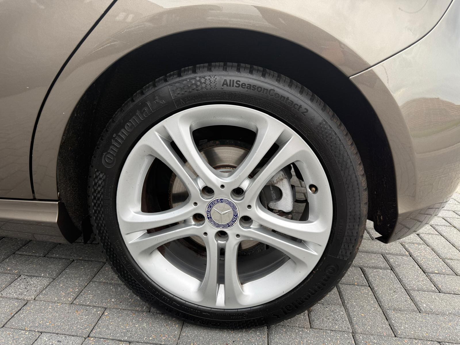 Foto van Mercedes-Benz A 180