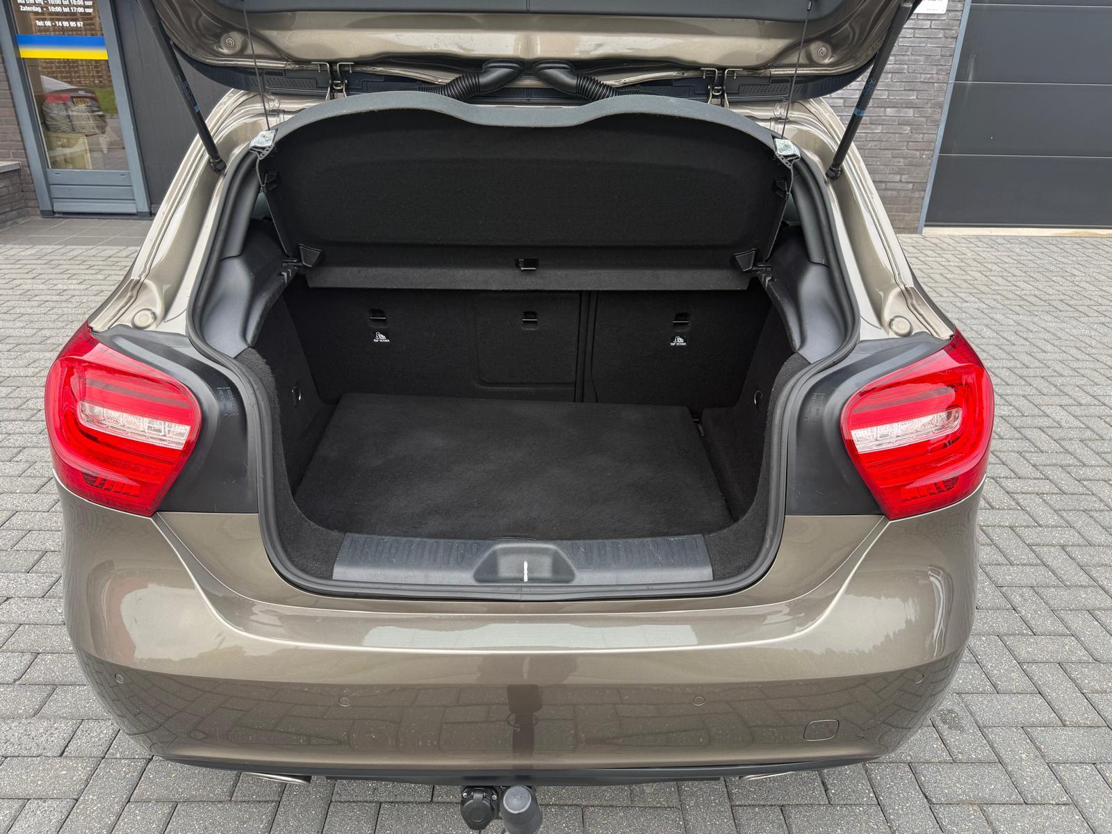 Foto van Mercedes-Benz A 180