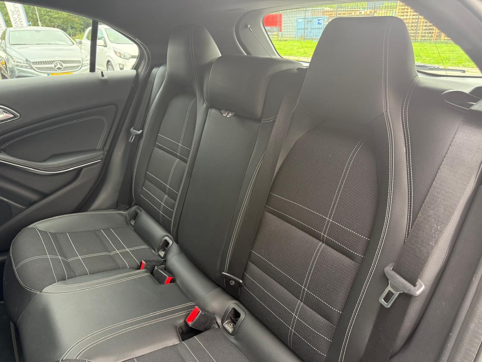 Foto van Mercedes-Benz A 180