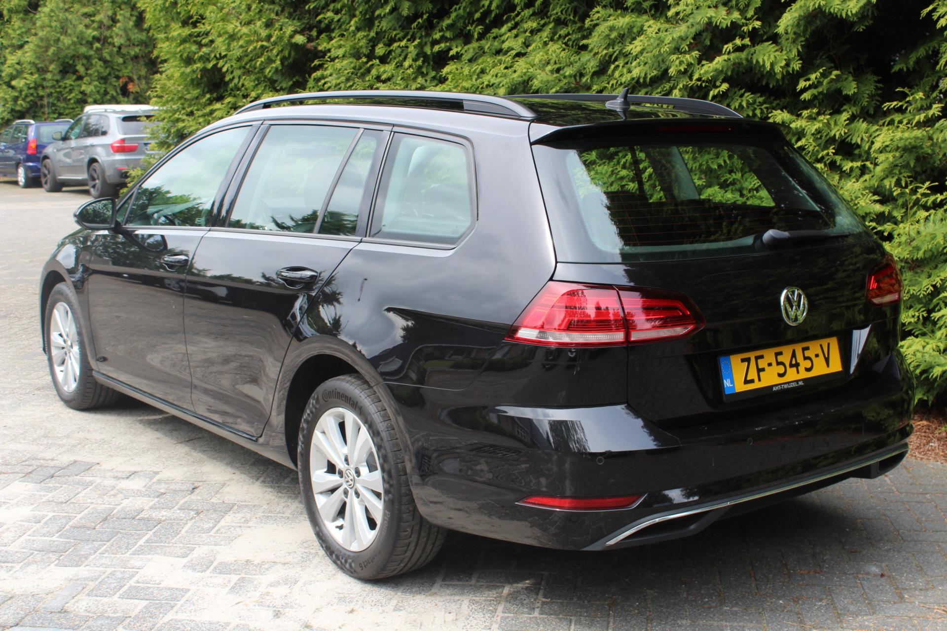 Foto van Volkswagen Golf Variant