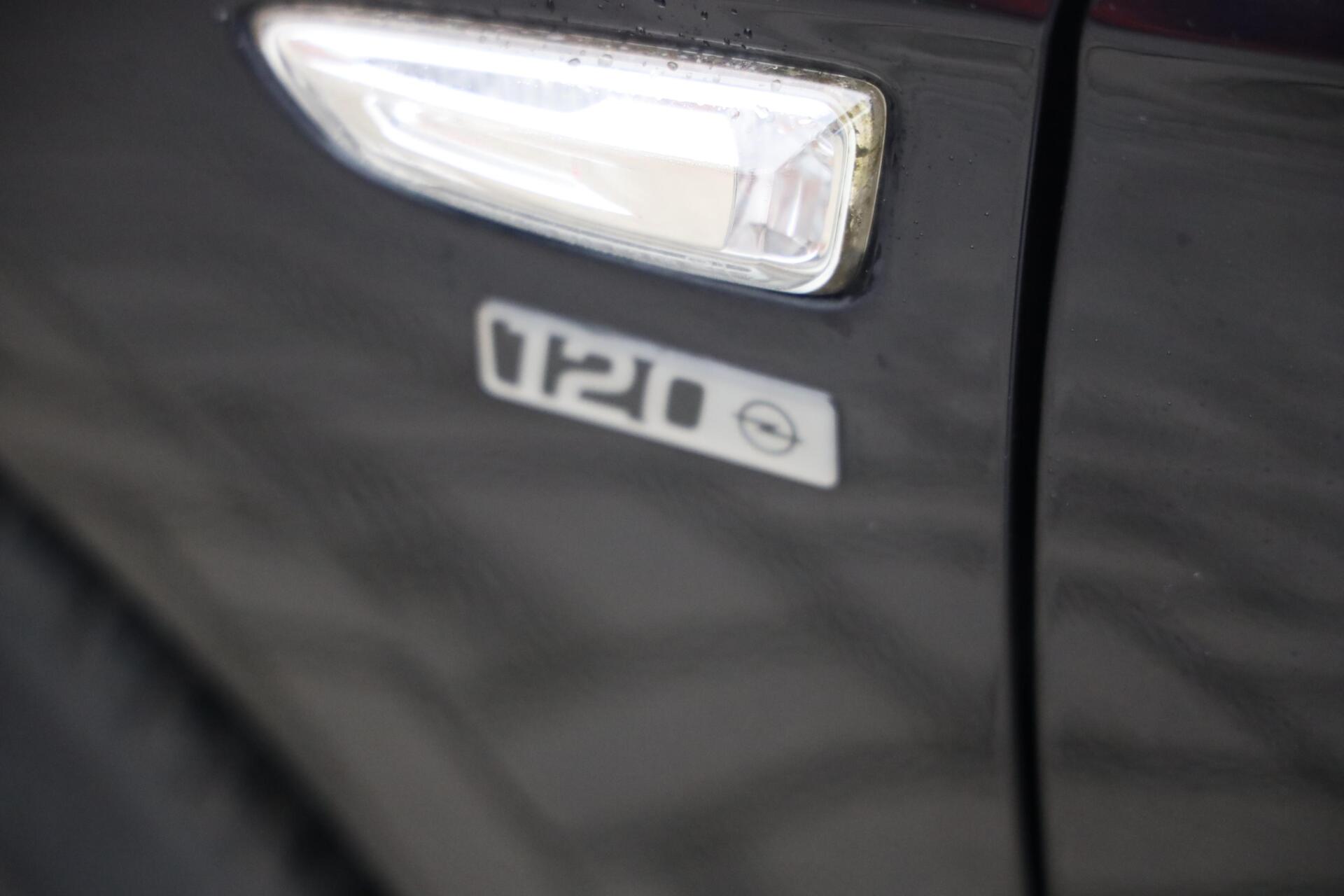 Foto van Opel Astra Sports Tourer