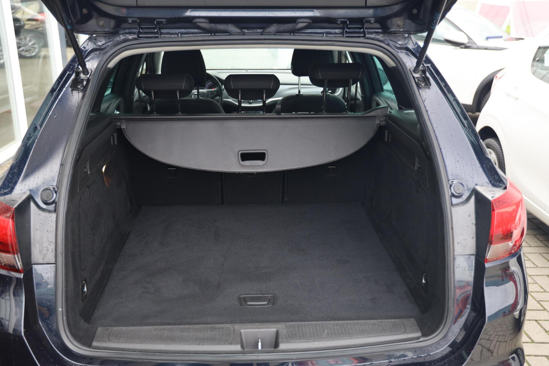 Foto van Opel Astra Sports Tourer