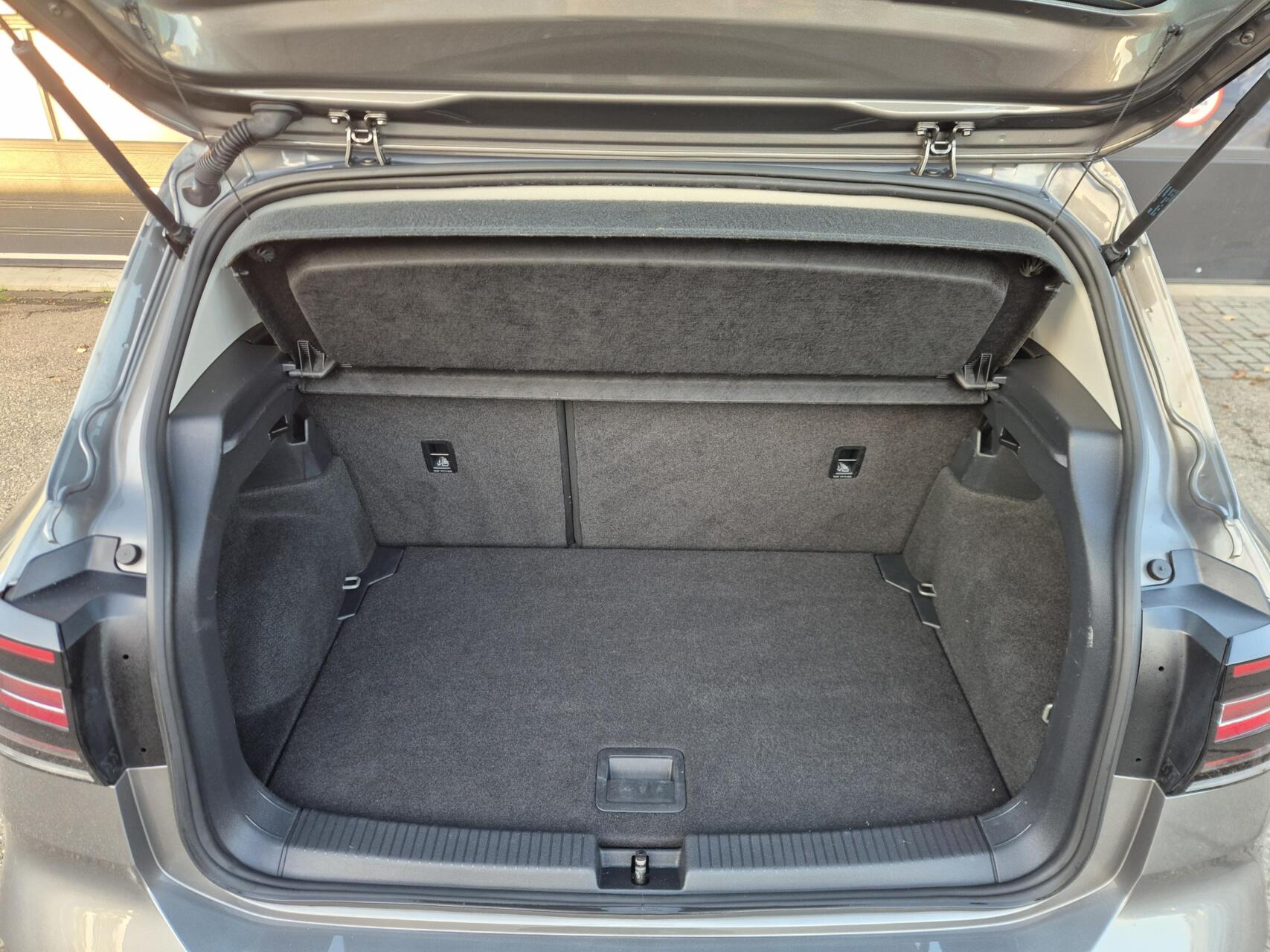Foto van Volkswagen T-cross