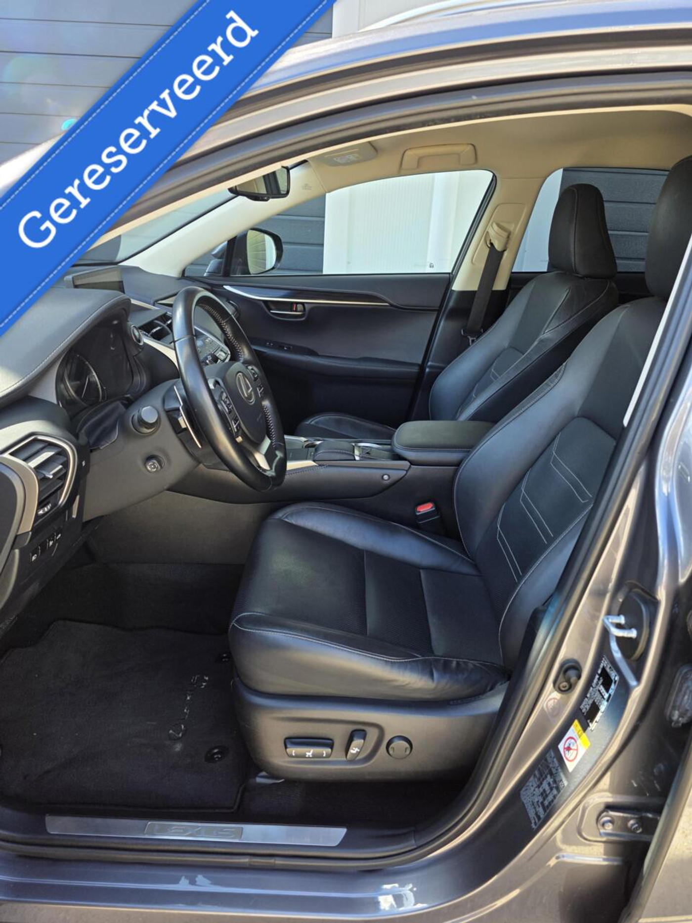 Foto van Lexus Lexus Nx300h