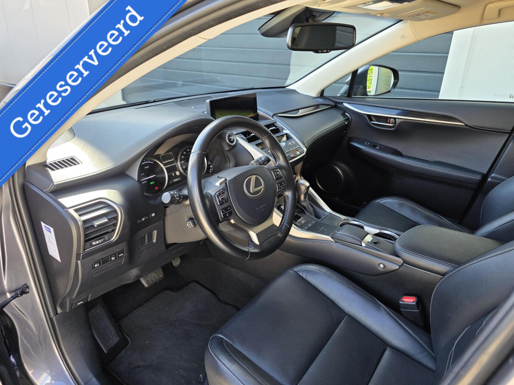 Foto van Lexus Lexus Nx300h