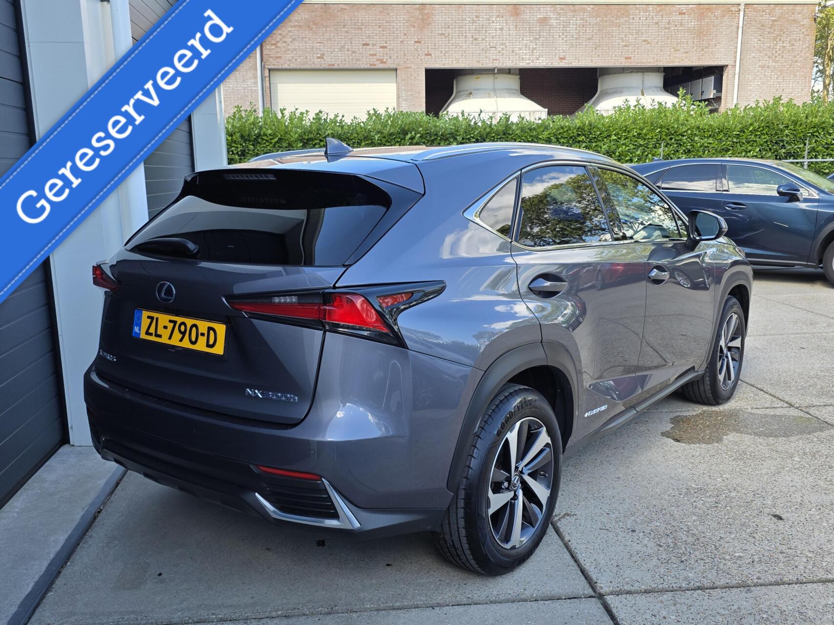 Foto van Lexus Lexus Nx300h