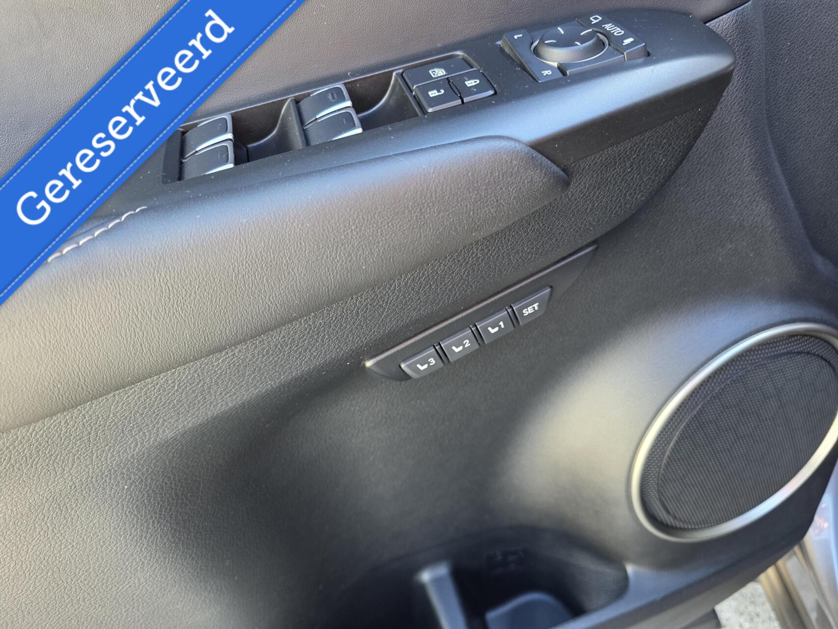 Foto van Lexus Lexus Nx300h